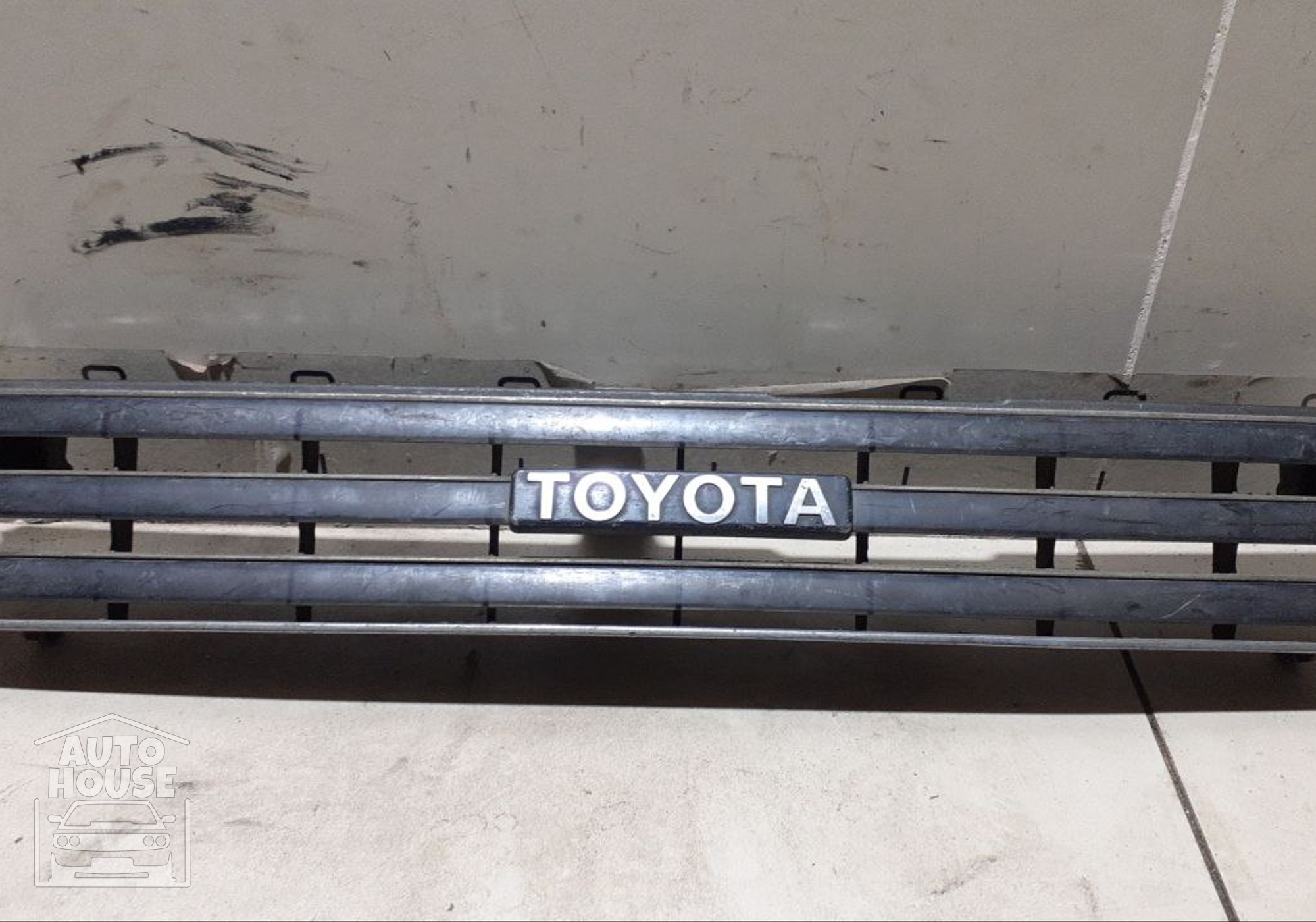 Решетка радиатора для Toyota Corolla E90 (с 1987 по 1992)