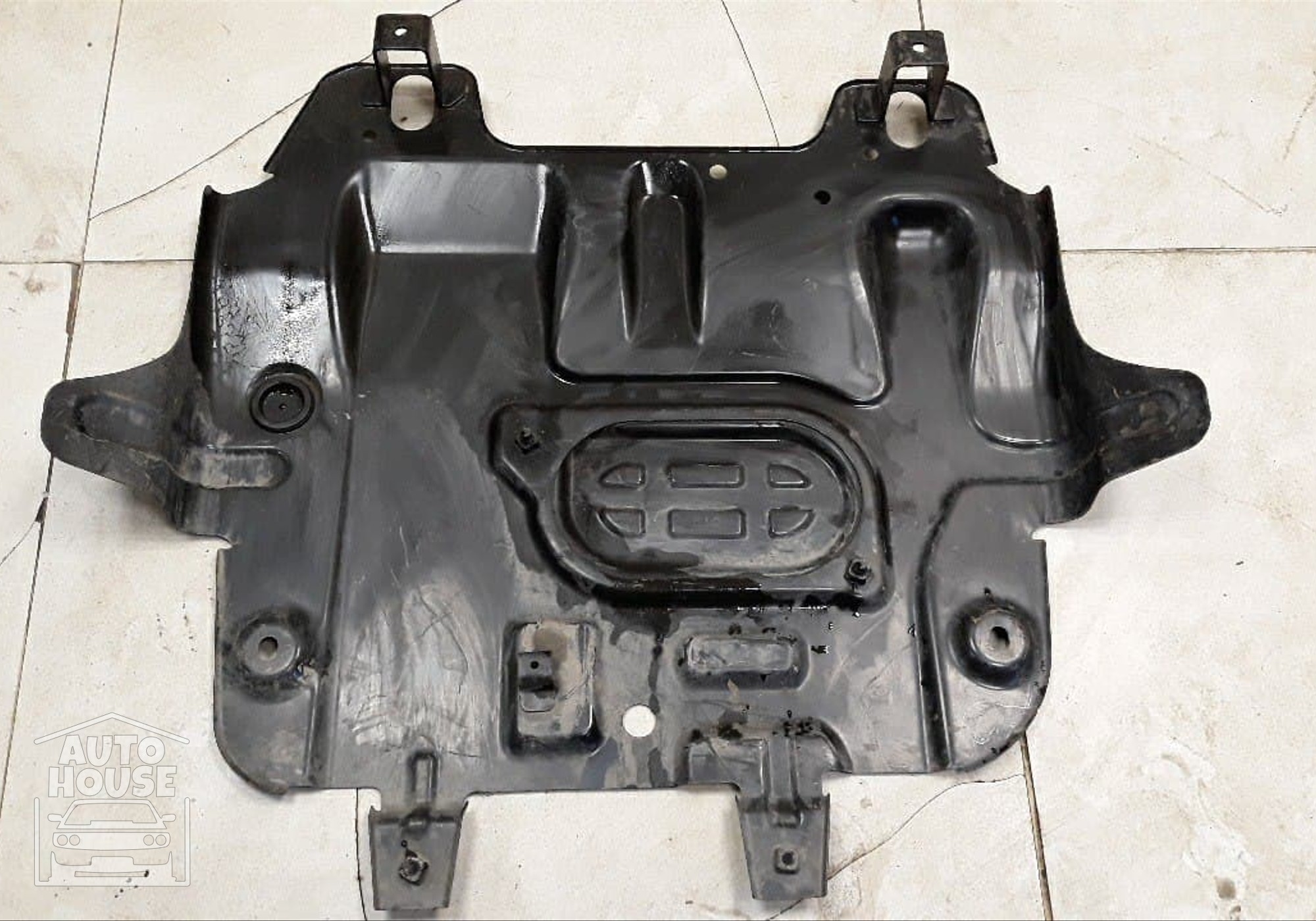 Пыльник двигателя центральный железо для Toyota Land Cruiser Prado 150 (с 2010)