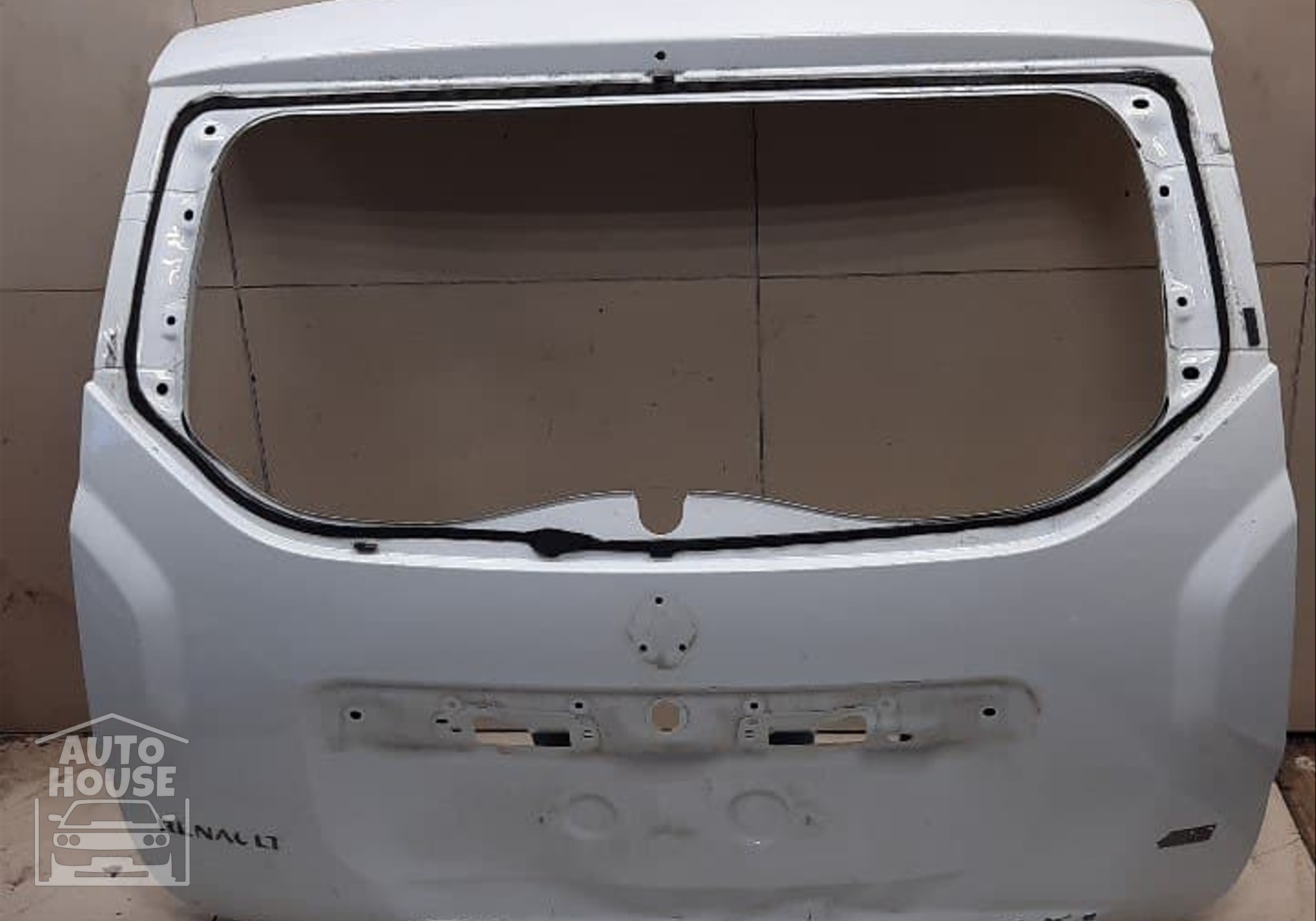Дверь багажника без стекла для Renault Duster I (с 2010 по 2021)