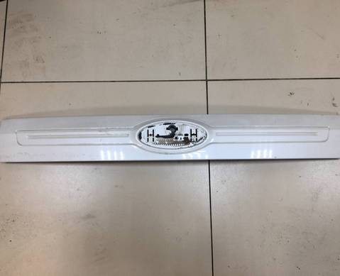 BT4Z13508CD Накладка двери багажника для Ford Edge I (с 2006 по 2014)