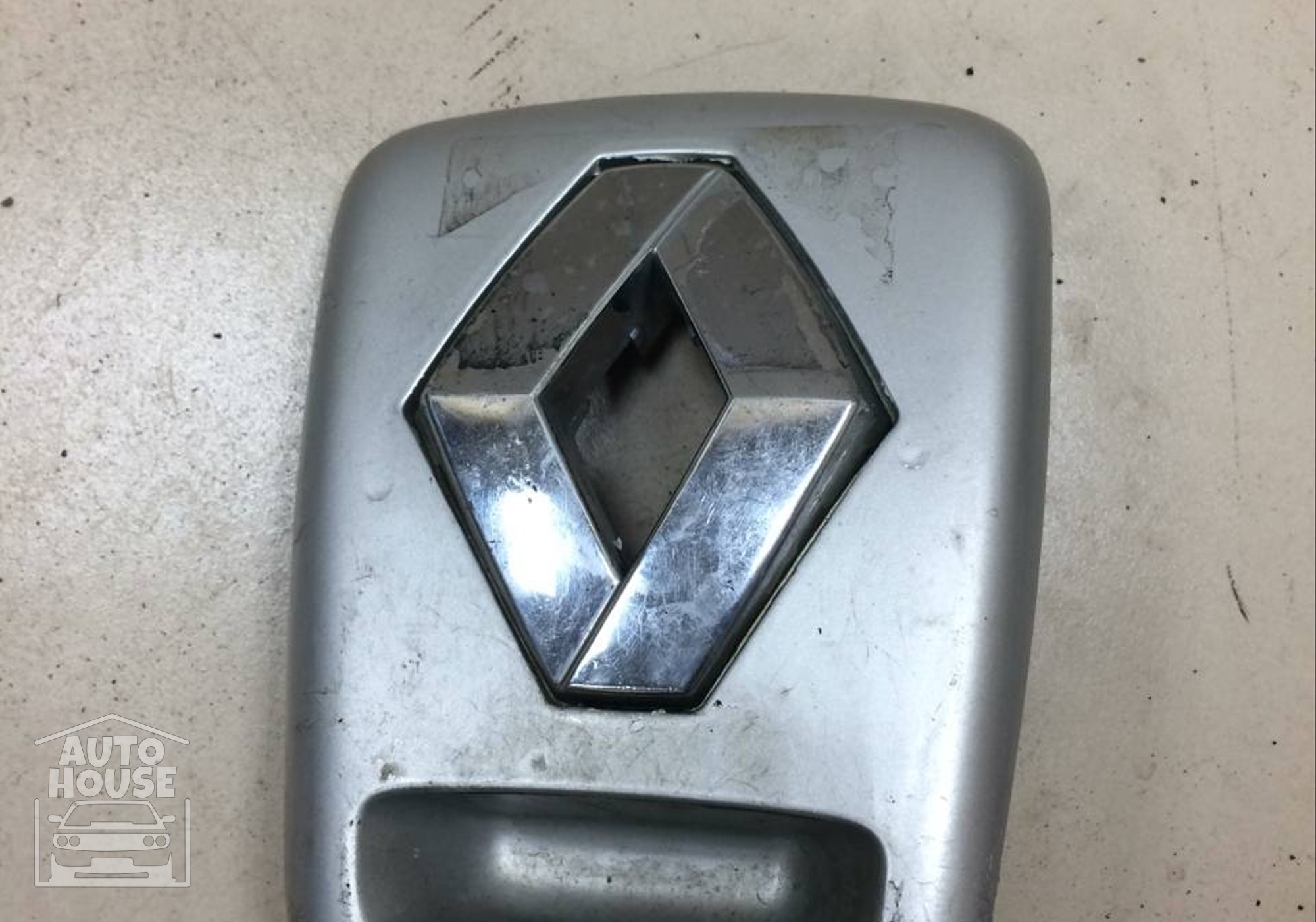 8200573101 Ручка открывания крышки багажника для Renault Symbol I (с 1998 по 2008)