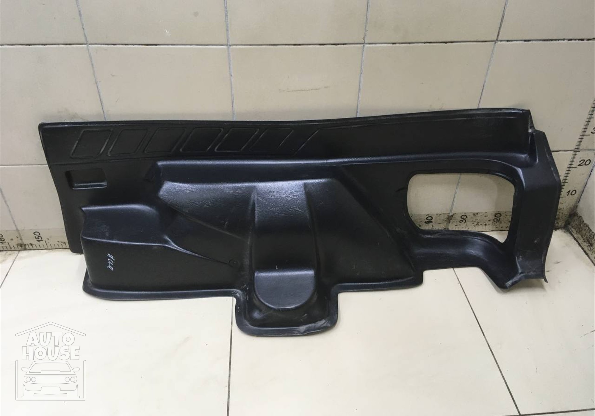 Обшивка багажника правая для Lada Niva (4х4) 2121
