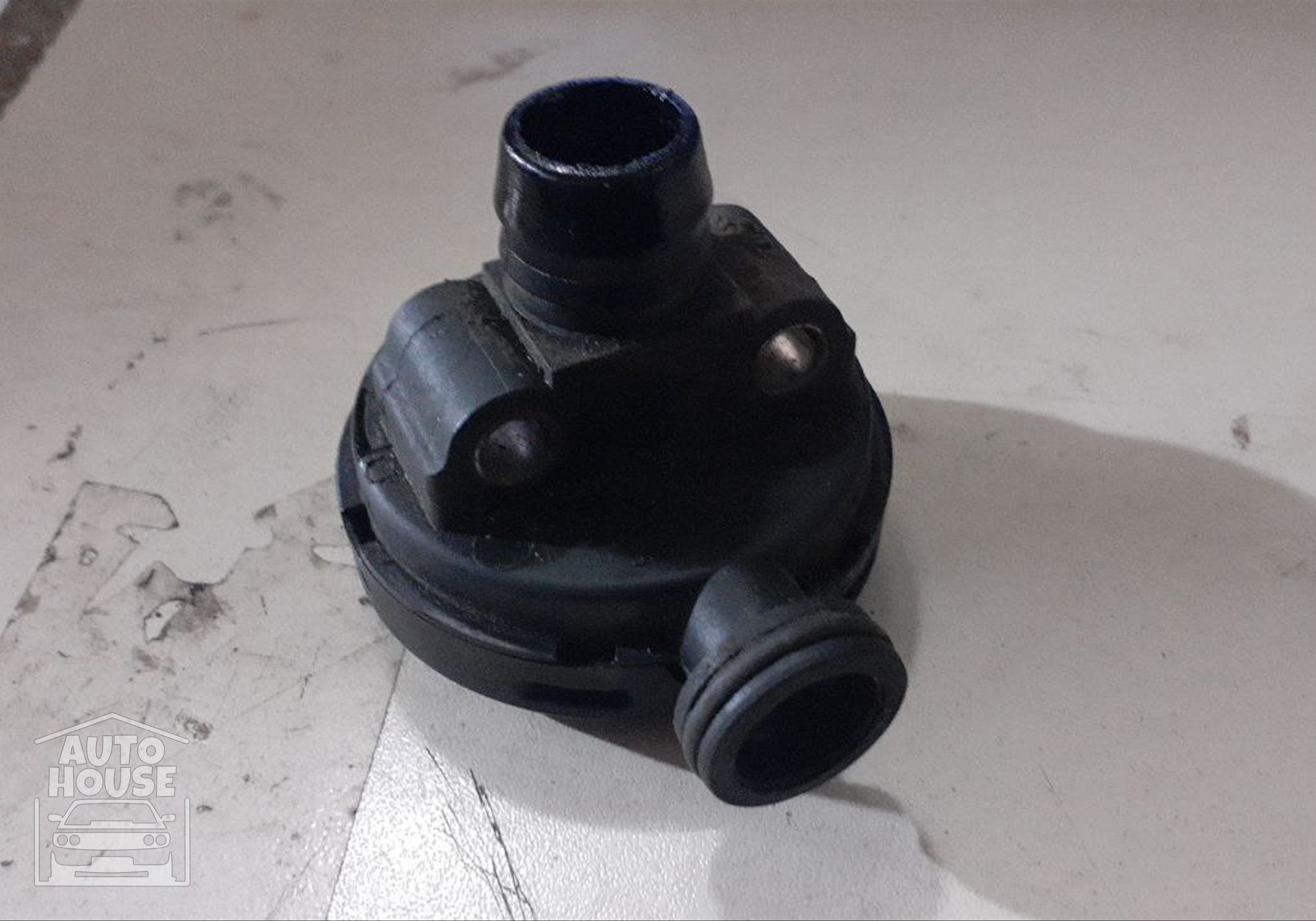 03E103765C Клапан вентиляции картерных газов для Skoda Fabia II (с 2006 по 2014)