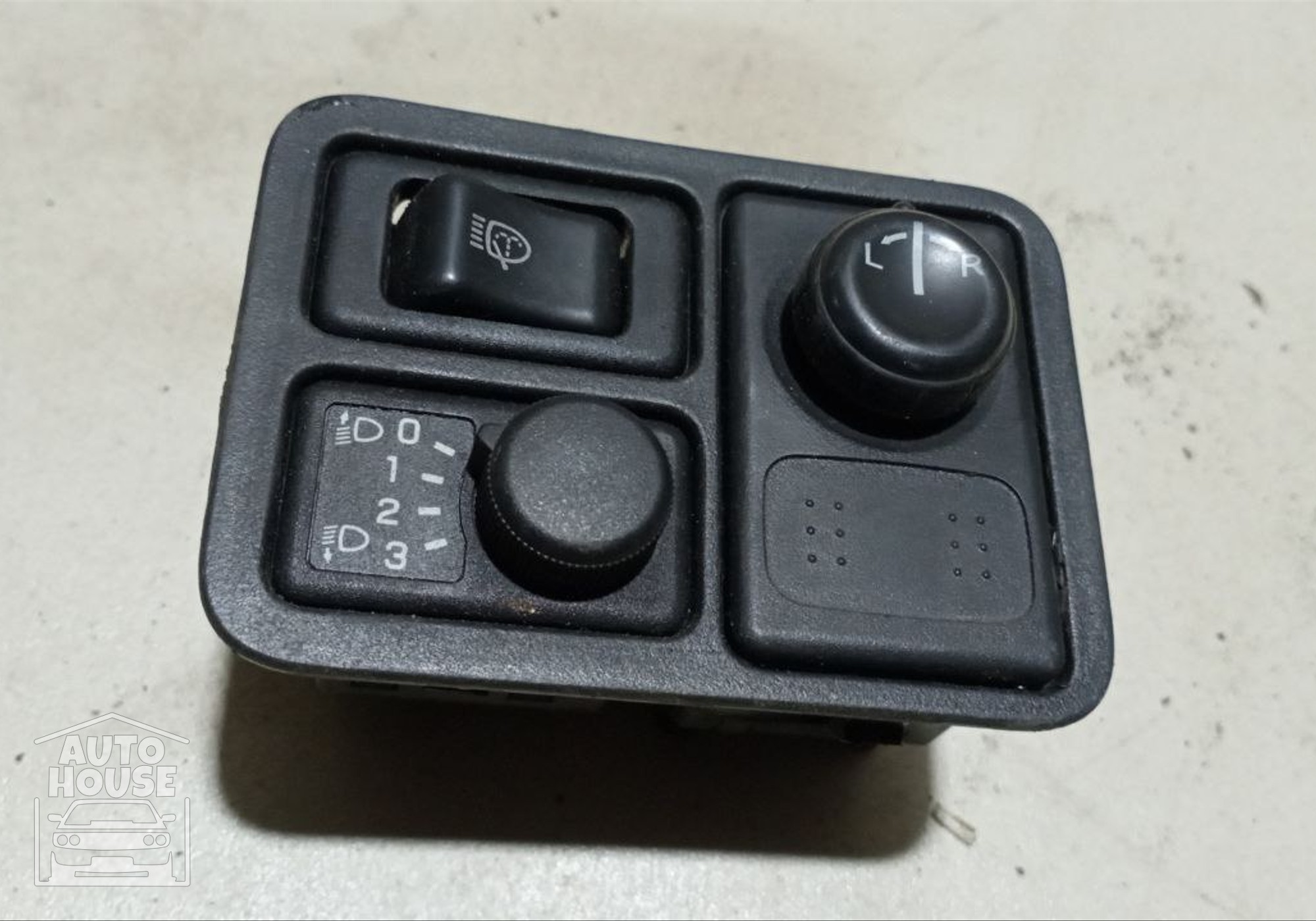Переключатель регулировки зеркал, кнопка омывателя фар, кнопка корректора фар для Nissan Almera II (с 2000 по 2006)