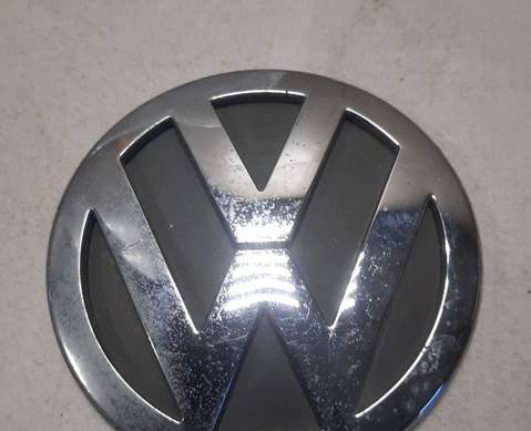 6Q0853630A Эмблема крышки багажника для Volkswagen Polo IV (с 2001 по 2009)