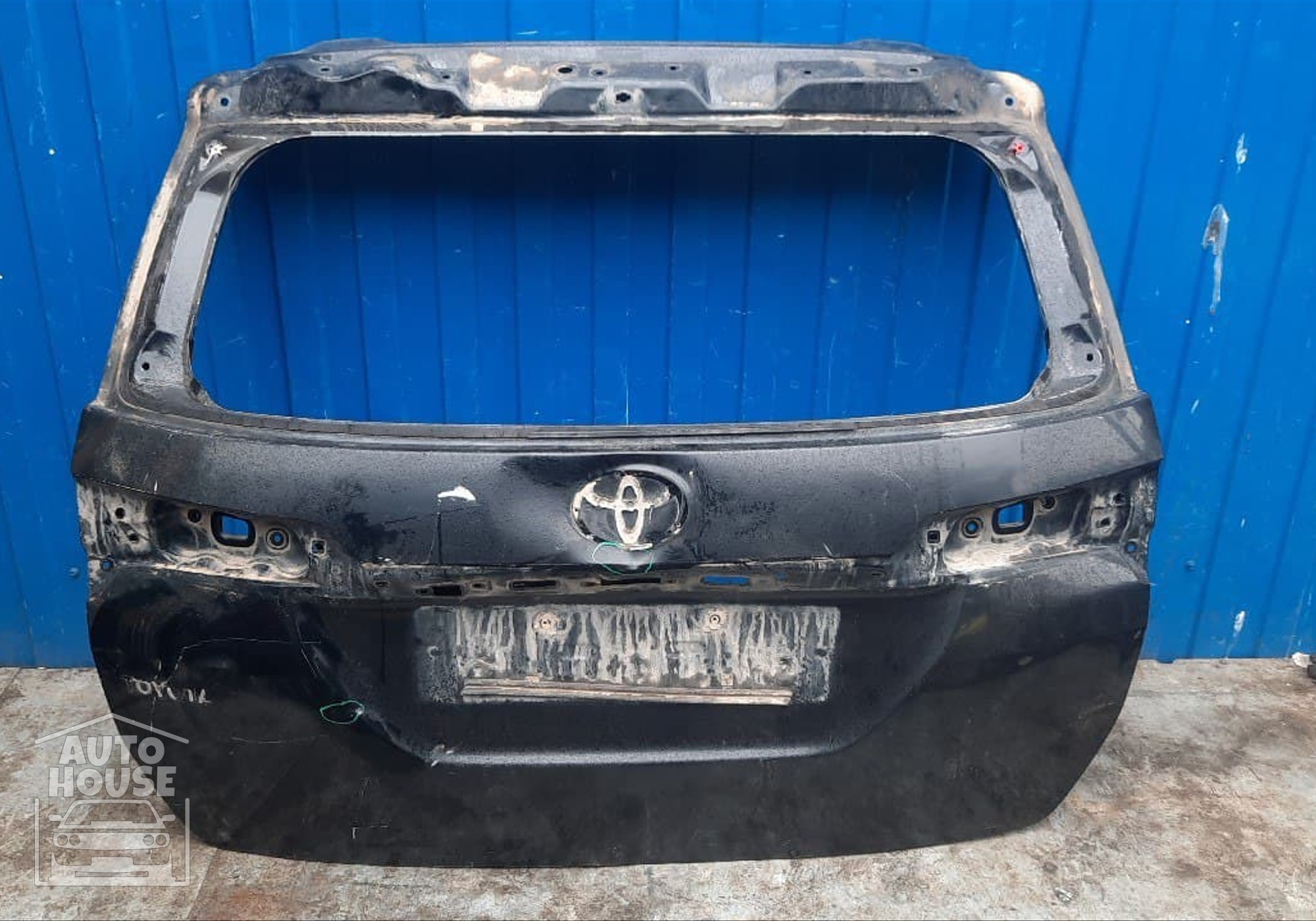 Дверь багажника для Toyota Fortuner II (с 2015)