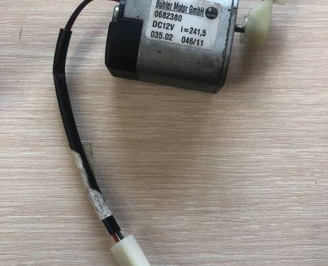 0682380 Моторчик привода заслонок отопителя для УАЗ Патриот (с 2005)