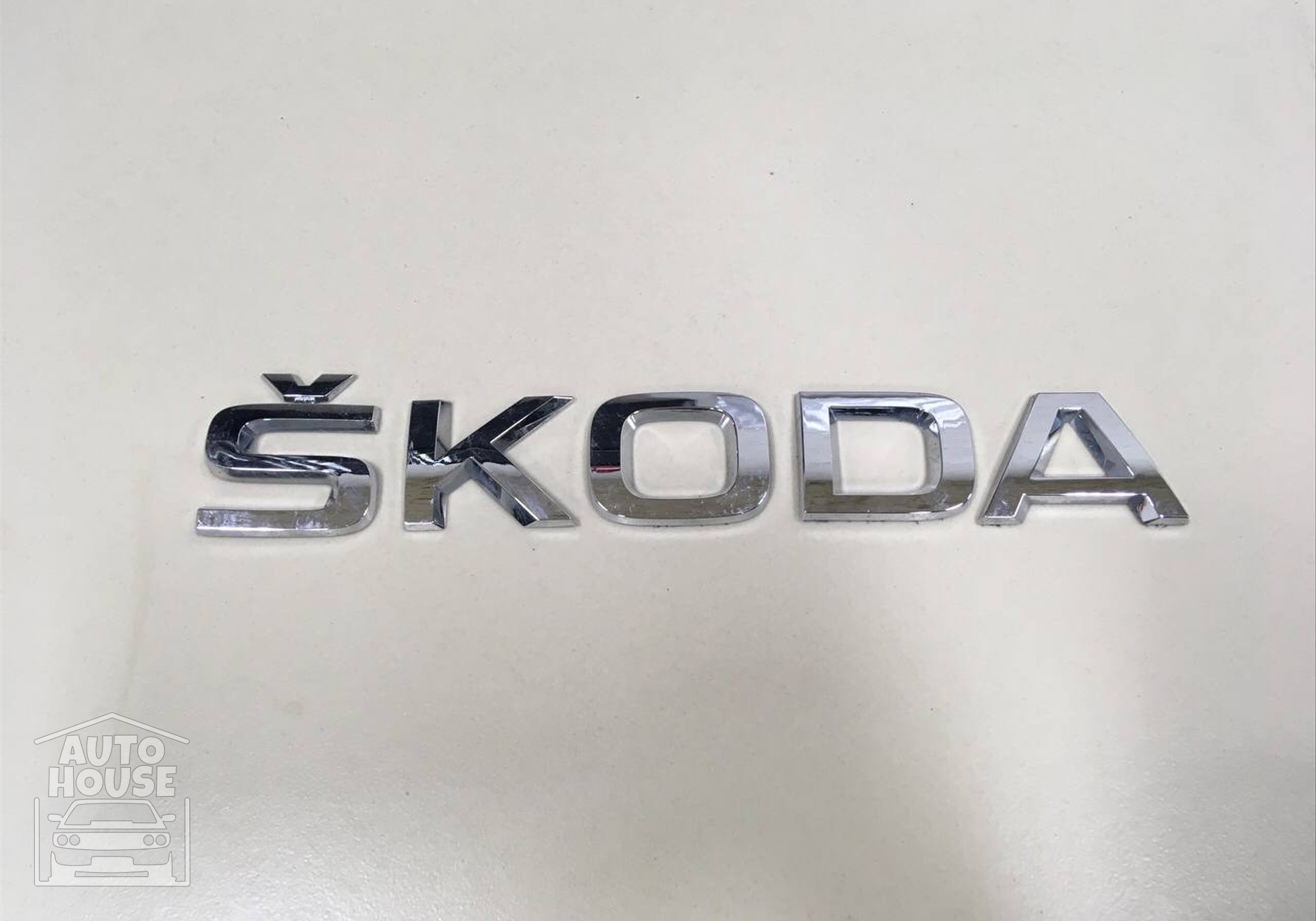 Эмблема для Skoda Karoq (с 2017)