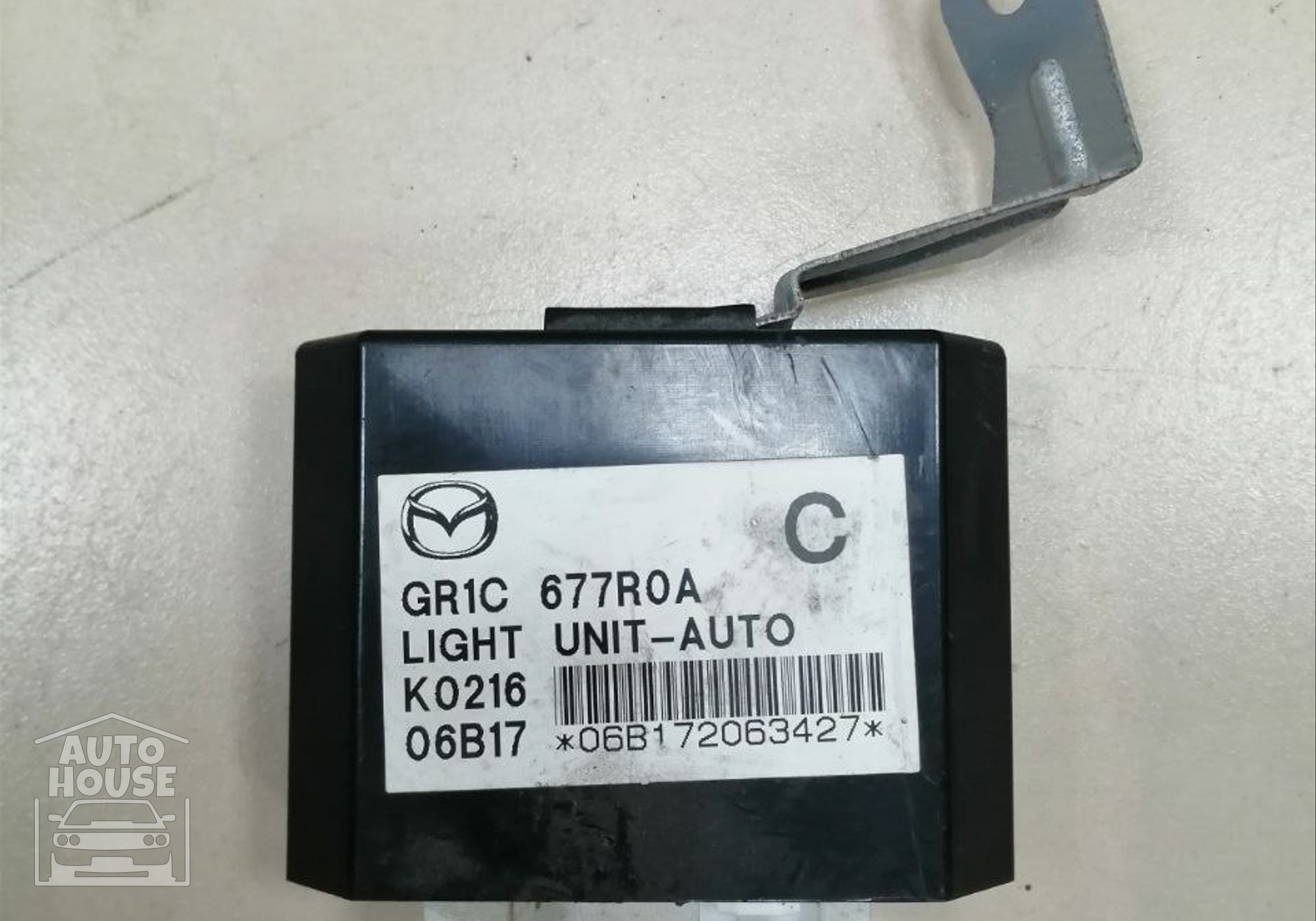 GR1C677R0A Блок управления светом для Mazda 6 I (с 2002 по 2008)