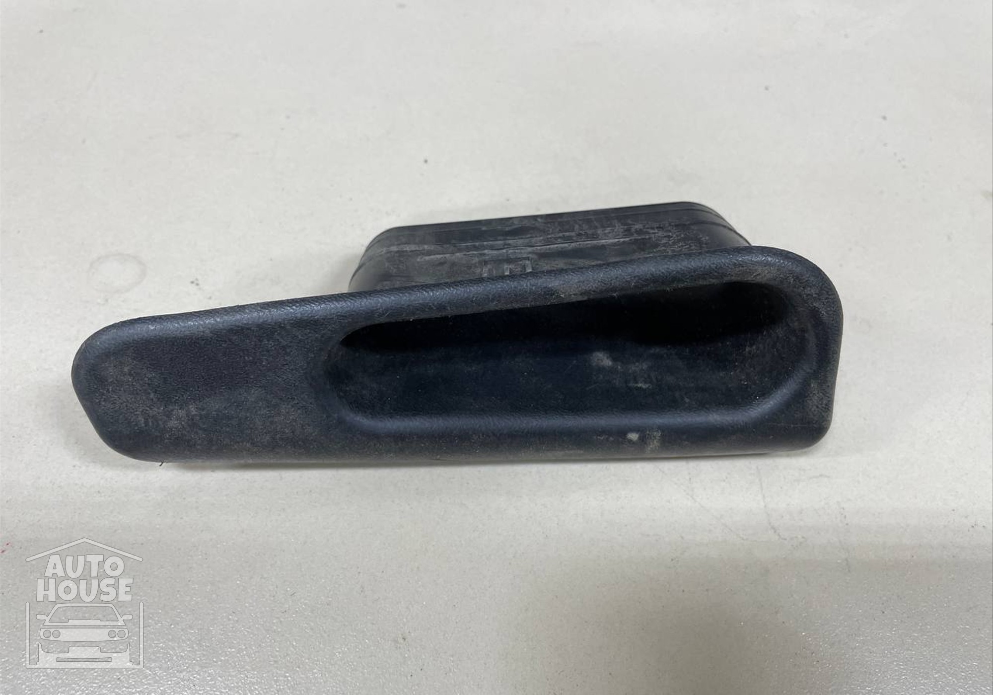 21236202402 Ручка двери внутренняя задняя правая для Chevrolet Niva (с 2002)