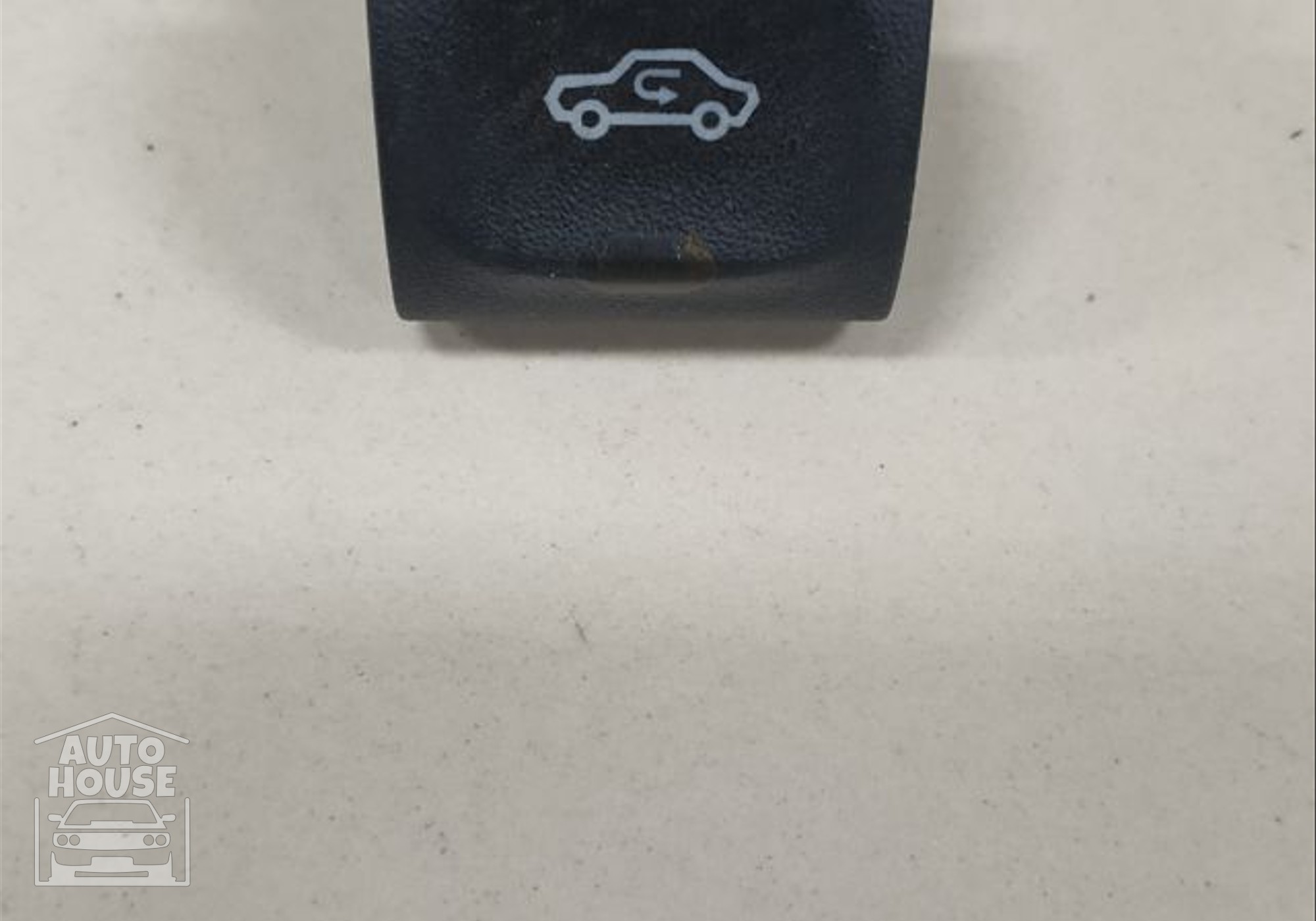 90457320 Кнопка рециркуляции воздуха в салоне для Opel Vectra B (с 1995 по 2002)