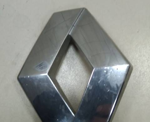 628901010R Эмблема для Renault Logan I (с 2004 по 2015)