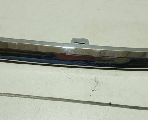 7450A827 Молдинг решетки радиатора верхний левый для Mitsubishi Outlander III (с 2012)