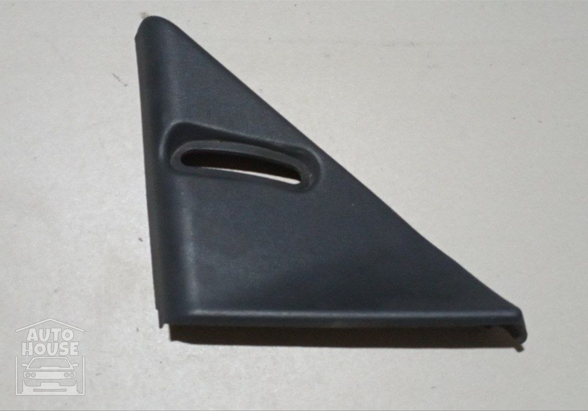 Накладка двери треугольник внутренний левой двери для Lada 2112