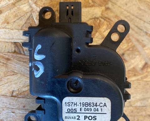 1S7H19B634CA Моторчик привода заслонок отопителя для Ford Focus II (с 2004 по 2011)