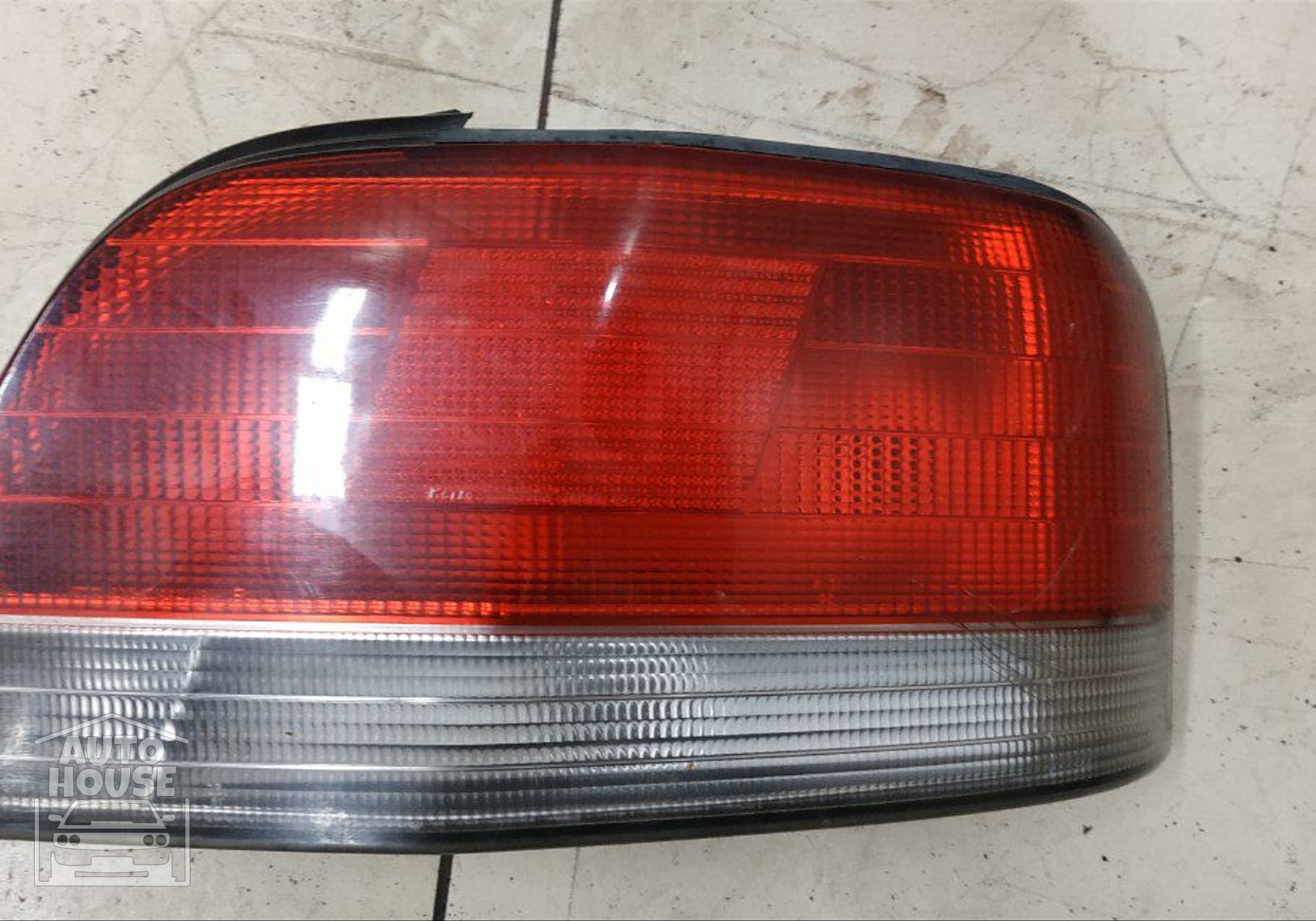 22087199 Фонарь задний правый для Mitsubishi Galant VIII (с 1996 по 2004)