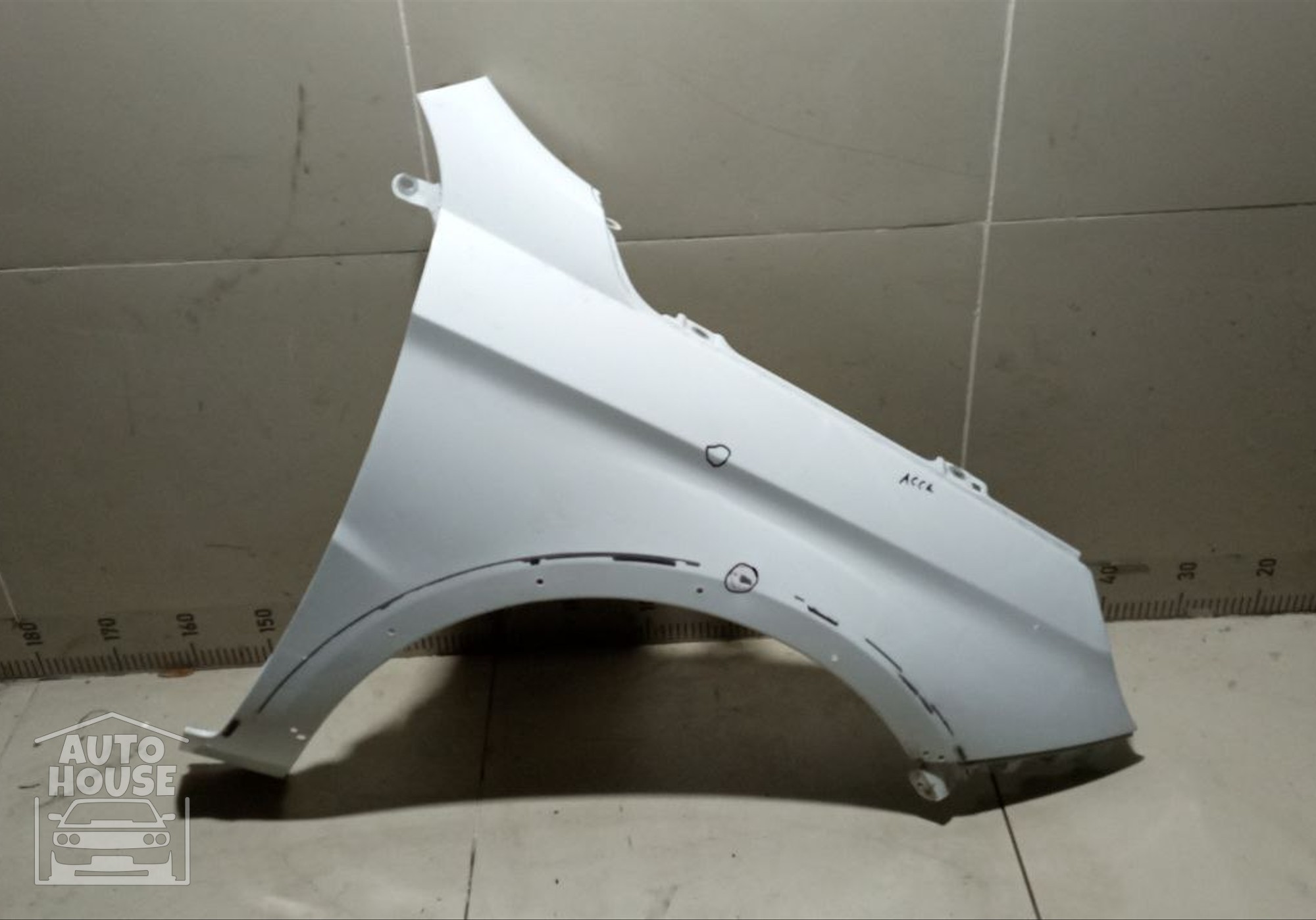 Крыло переднее правое для Lada Vesta (с 2015)