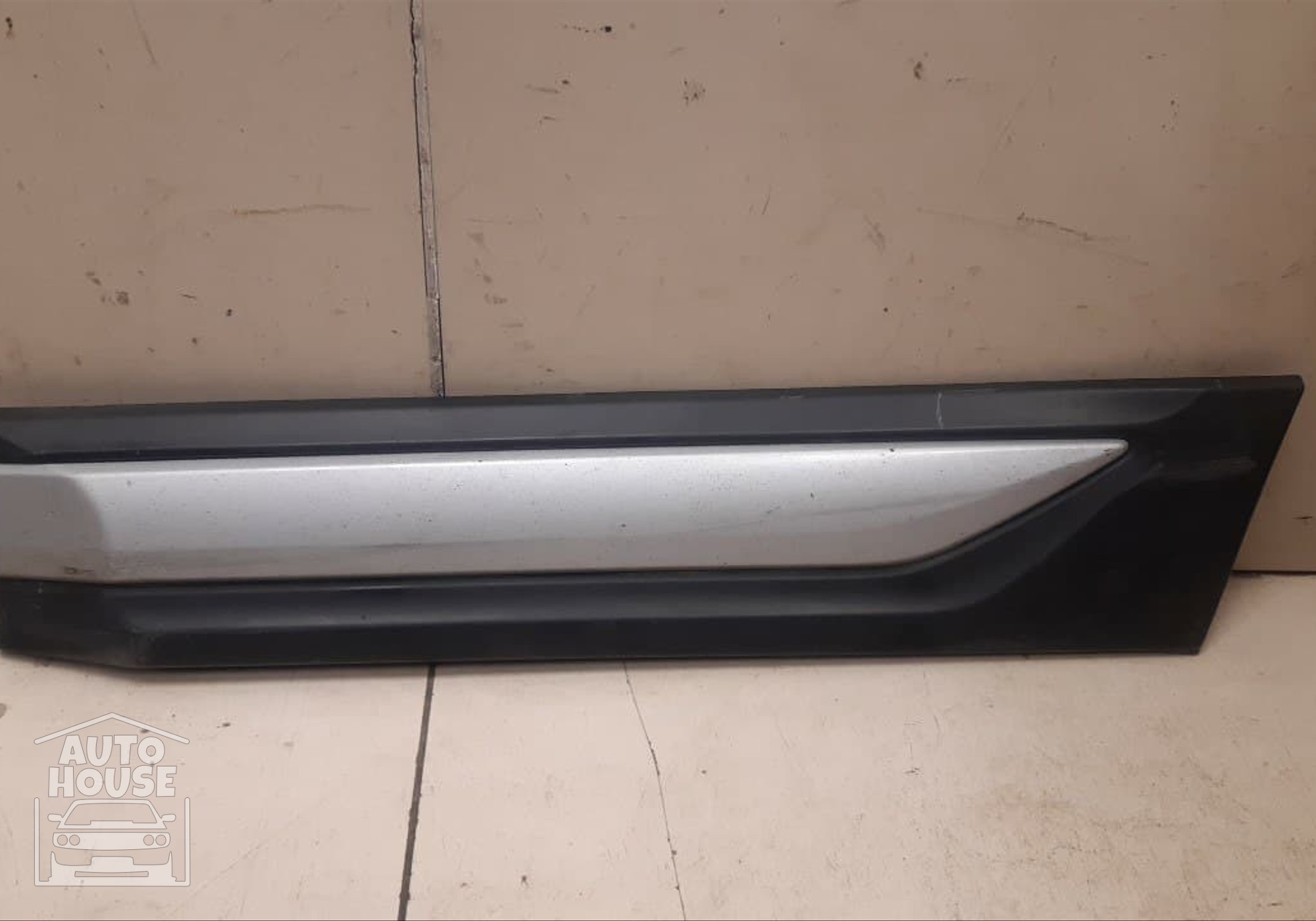 5757A409 Накладка двери задней левой для Mitsubishi Outlander III (с 2012)