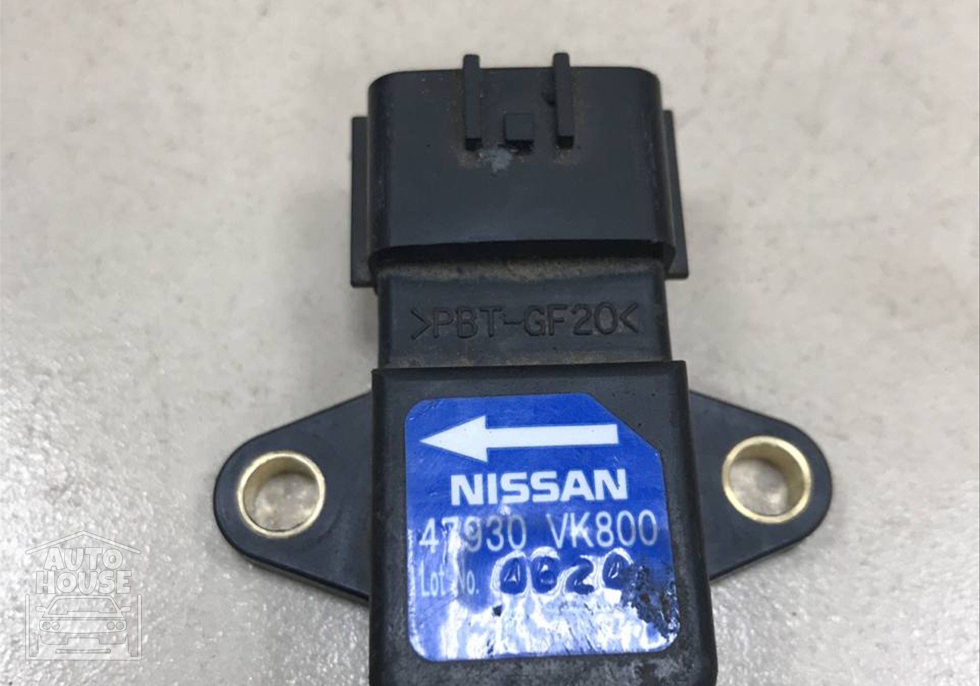 47930VK800 Датчик AIRBAG для Nissan NP300 (с 2008)