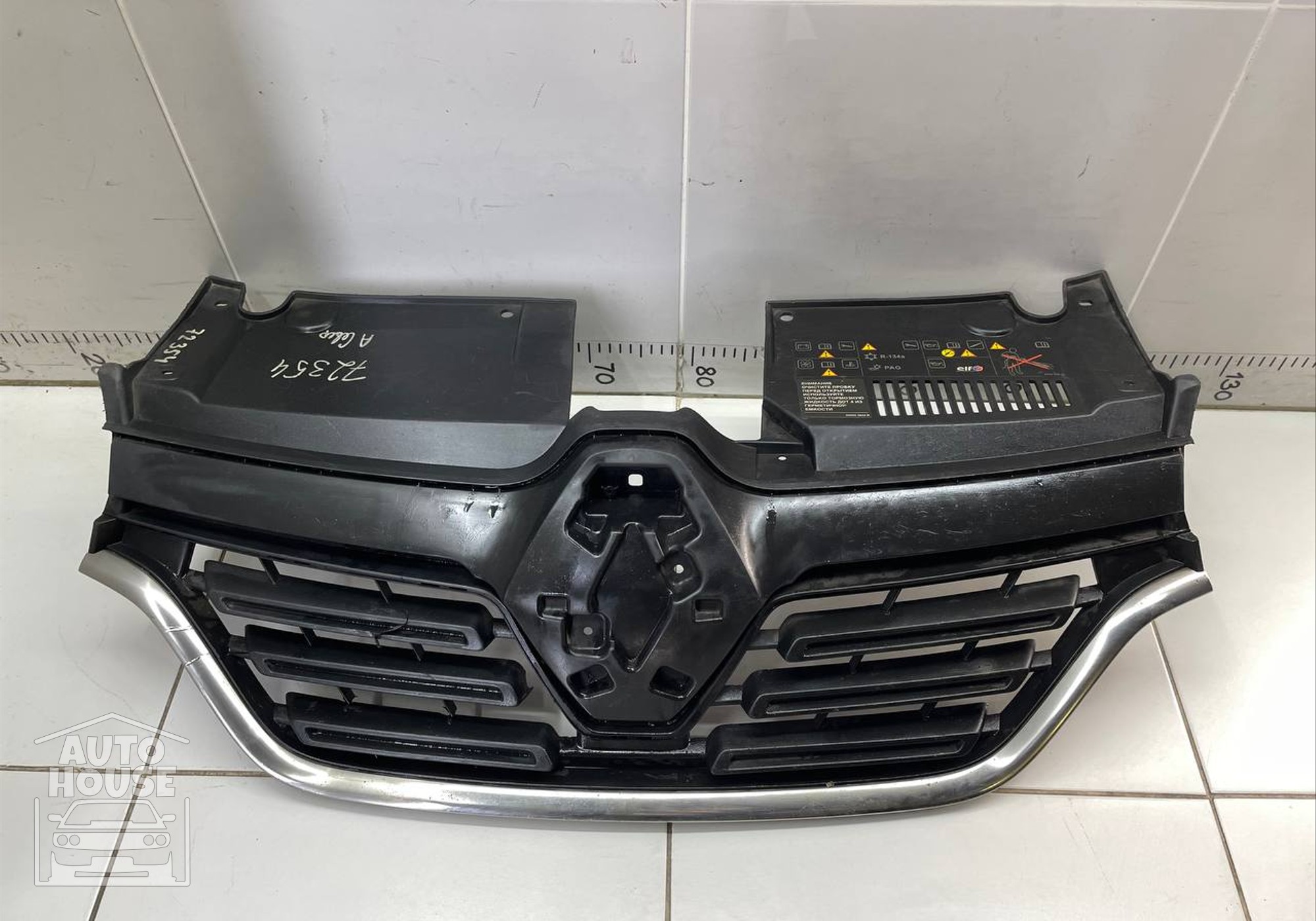 623105887R Решетка радиатора (После 2018) для Renault Logan II (с 2014)