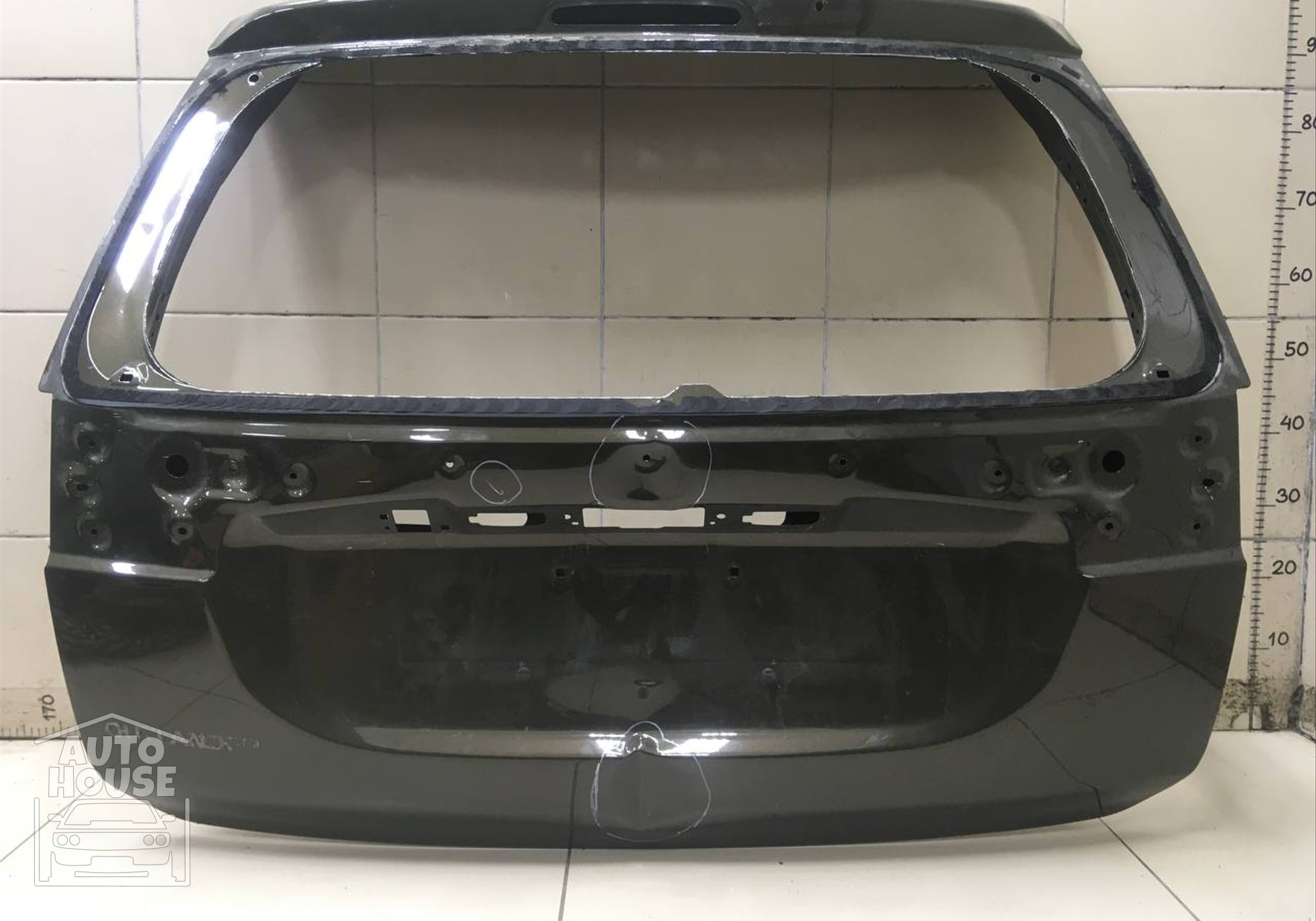 5R9B663 Дверь багажника (После 2015 года, Под камеру) для Mitsubishi Outlander III (с 2012)