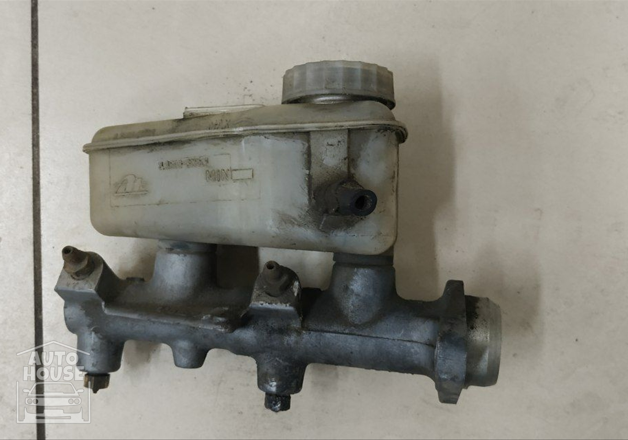 3350881851 Главный тормозной цилиндр для Volvo 940 (с 1990 по 1998)