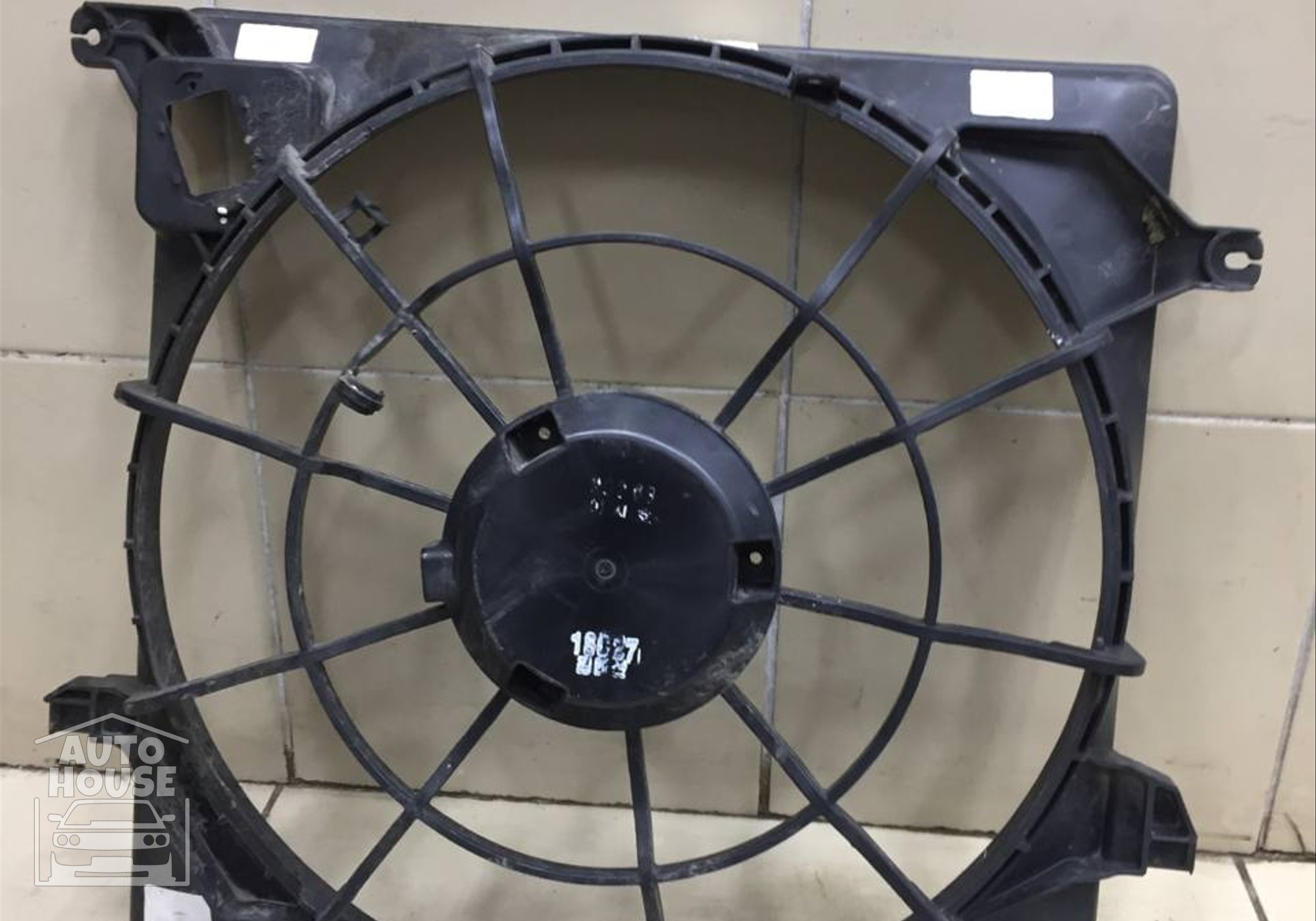 Диффузор вентилятора для Kia Sorento III Prime (с 2014 по 2020)