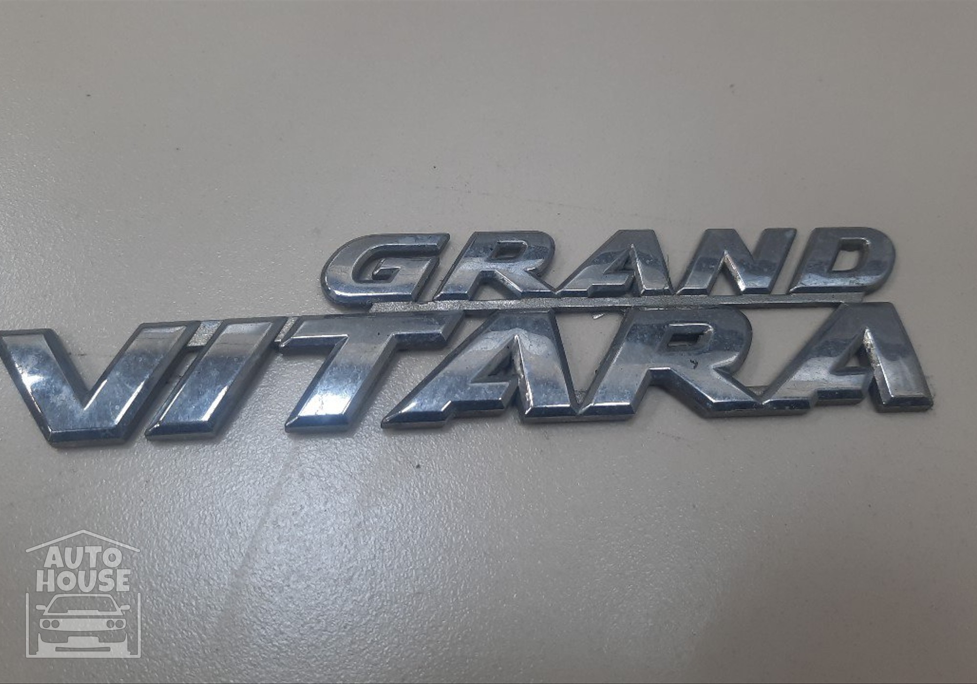 Эмблема двери багажника для Suzuki Grand Vitara II (с 2005 по 2016)
