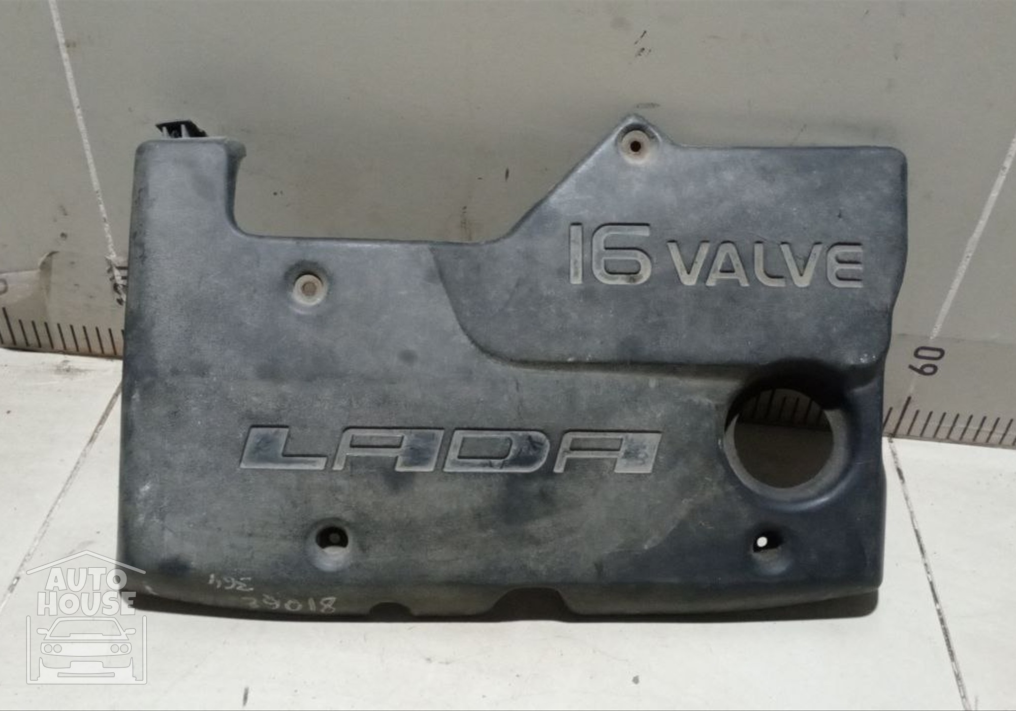 Накладка на двигатель 16 клапанный для Lada 2112
