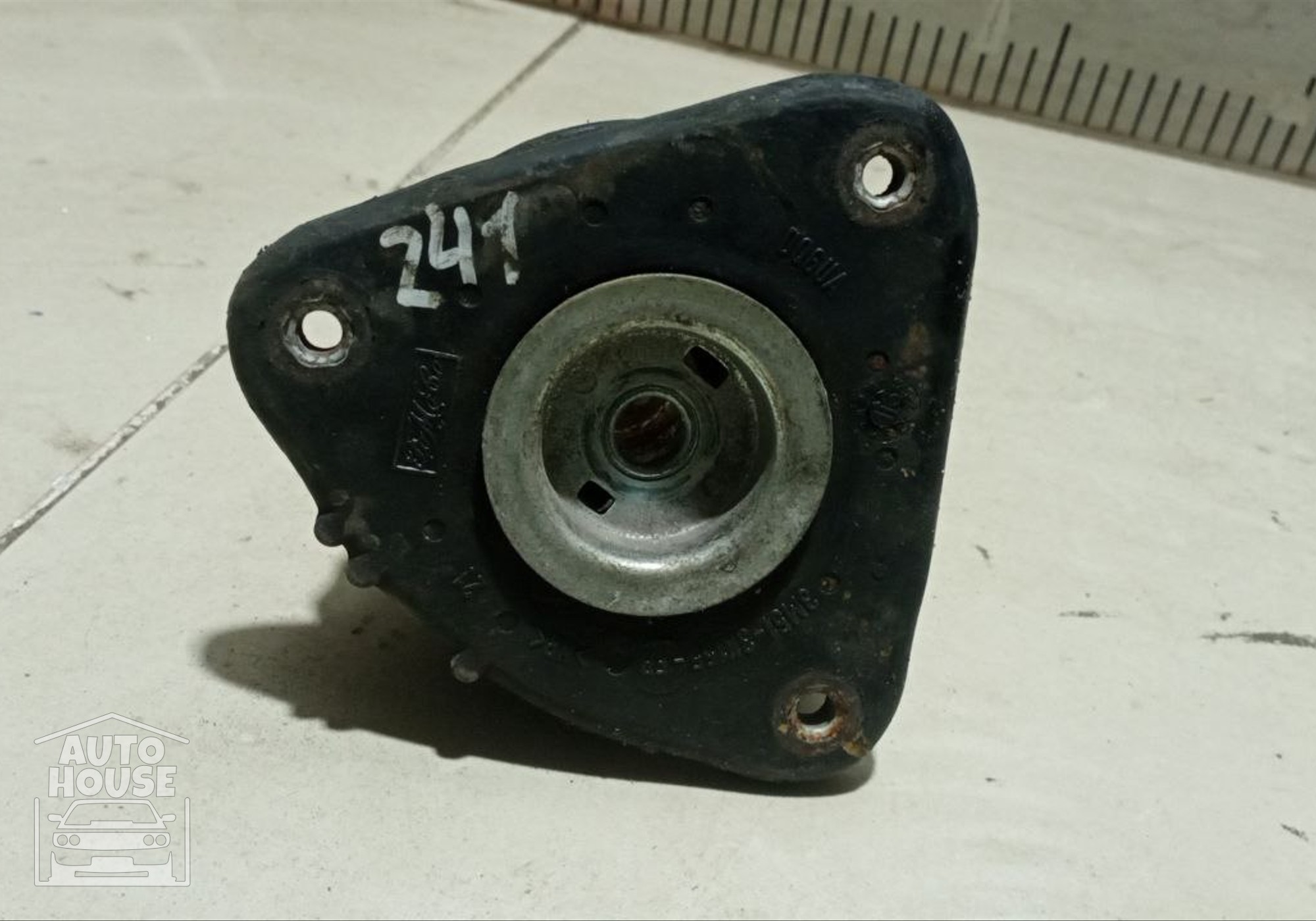 3M513K155FB Опора переднего амортизатора для Mazda 5 I (с 2005 по 2010)
