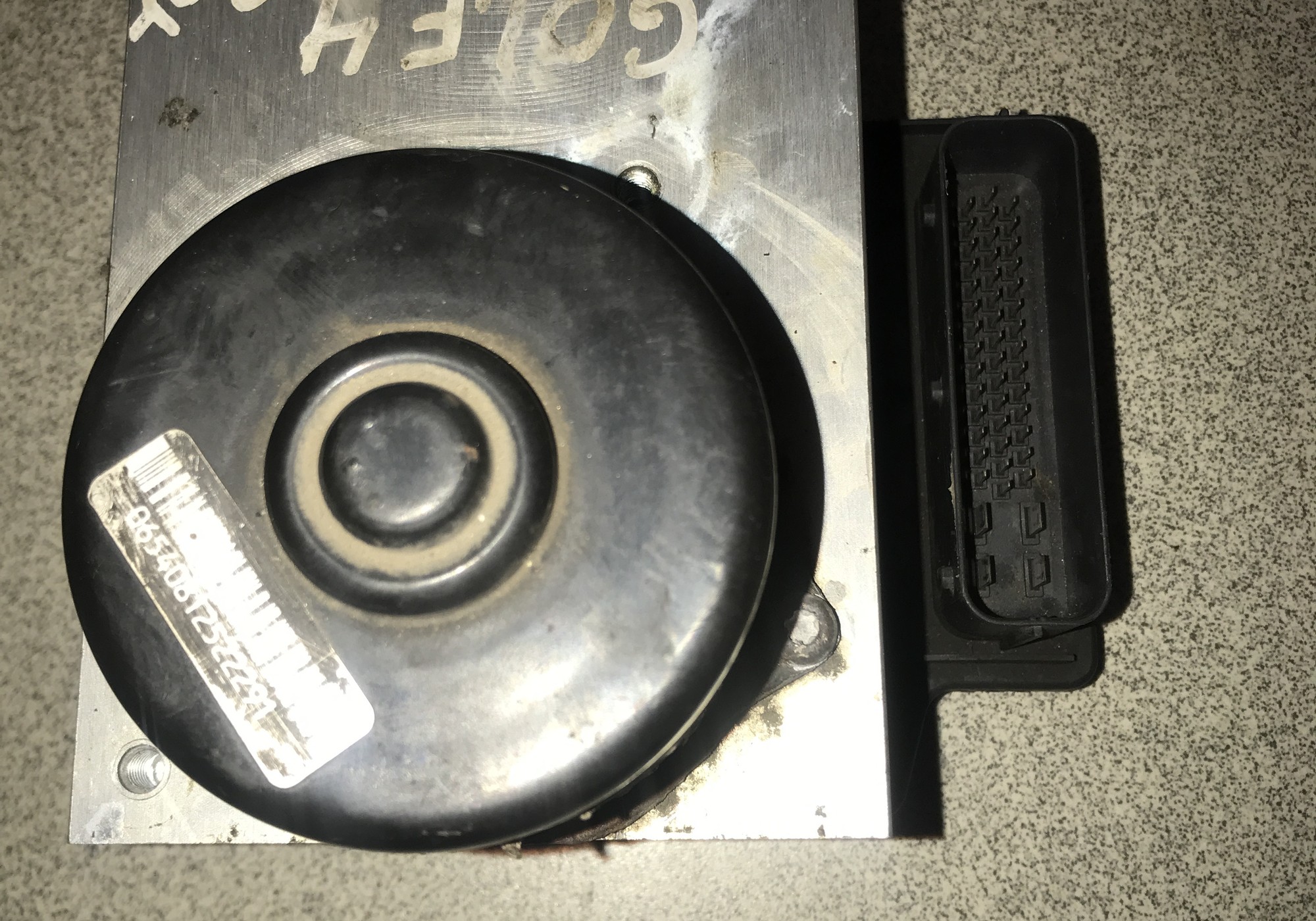 1C0907379 Блок ABS (насос) для Skoda
