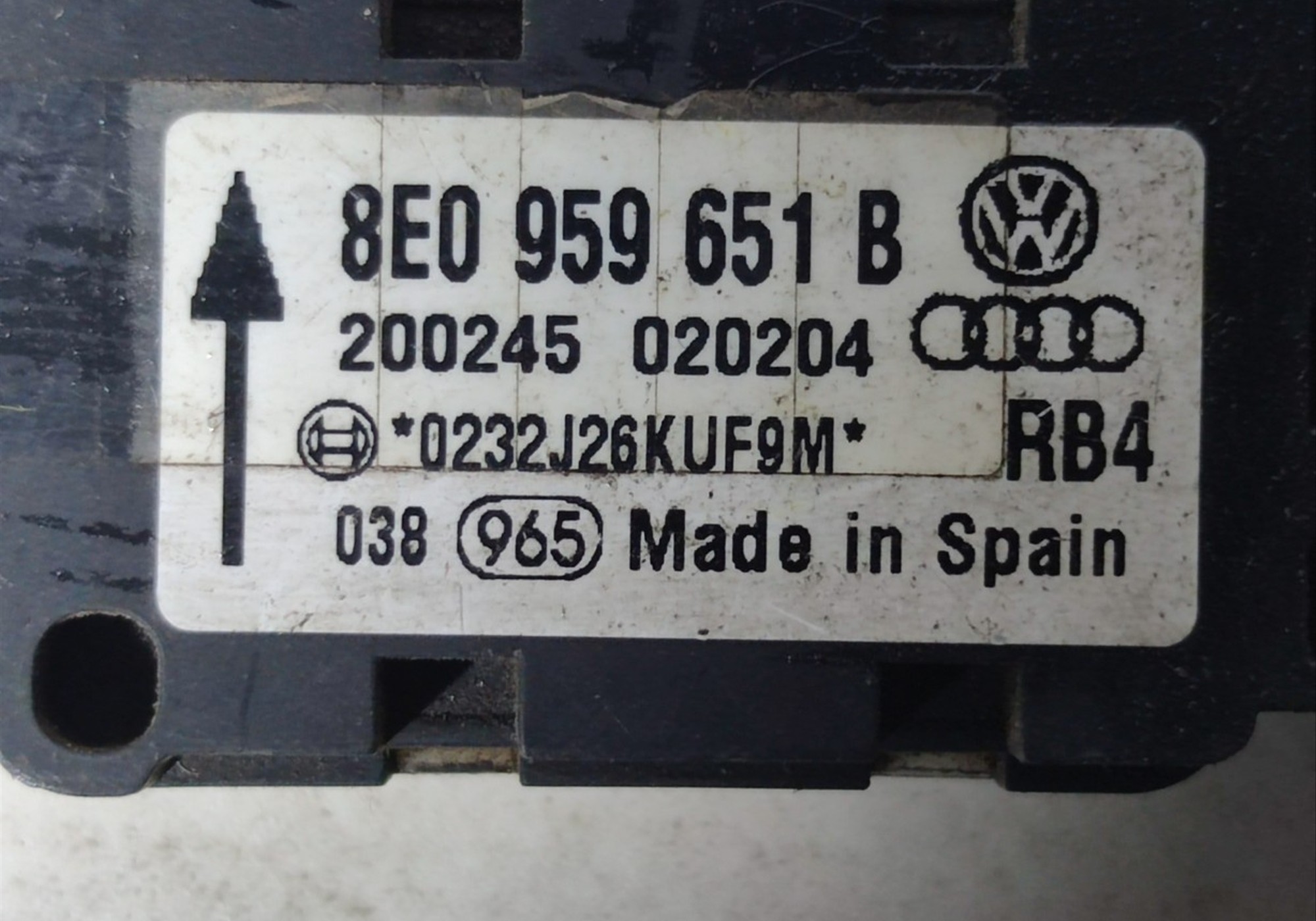 8E0959651B Датчик удара для Audi