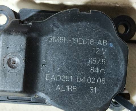 3M5H19E616AB Моторчик привода заслонок отопителя для Ford C-Max I (с 2003 по 2010)