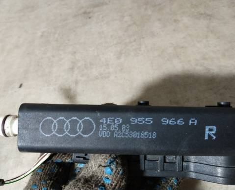 4E0955966A Форсунка омывателя фары правая для Audi A8 D3 (с 2002 по 2010)