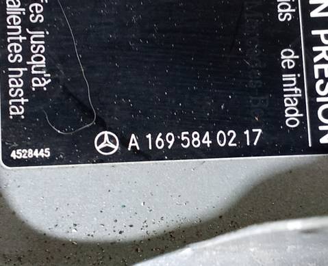 A1695840217 Лючок бензобака для Mercedes-Benz A-class