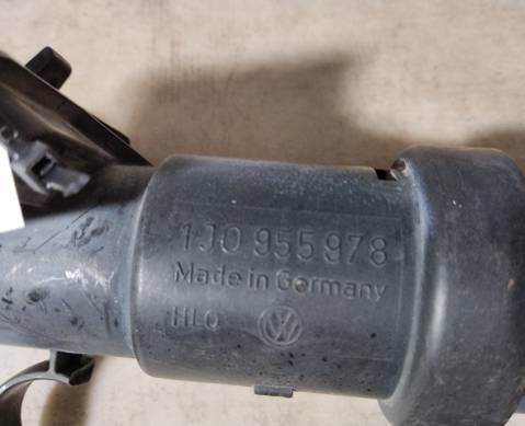 1J0955978 Форсунка омывателя фары для Volkswagen Bora