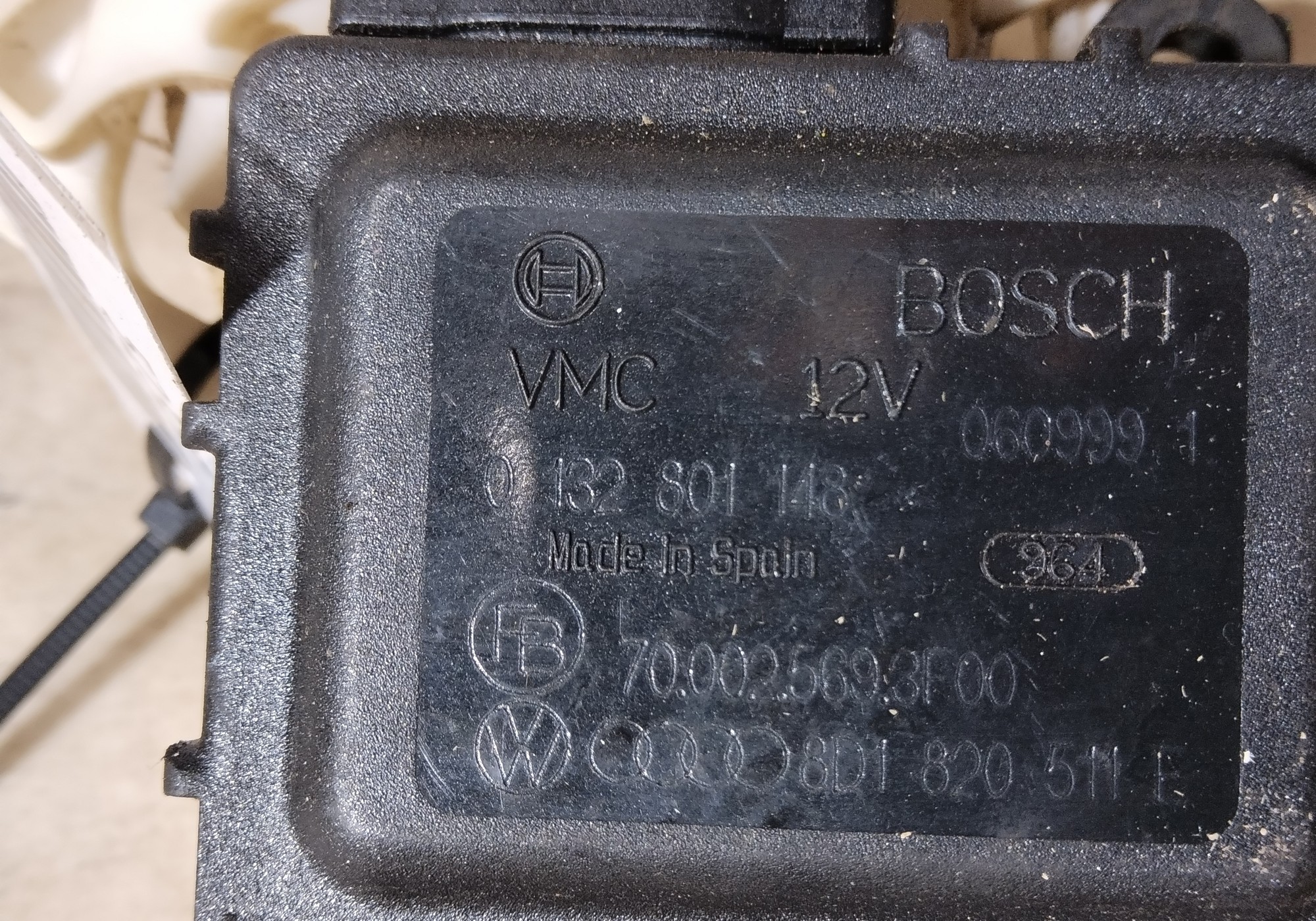 0132801148 Моторчик заслонки печки для Volkswagen Passat