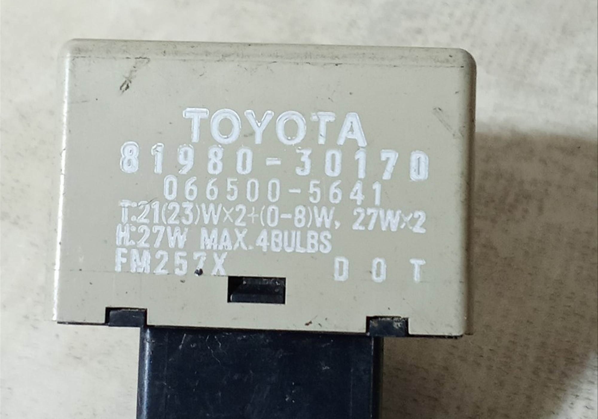 8198030170 Реле поворотов для Toyota Land Cruiser