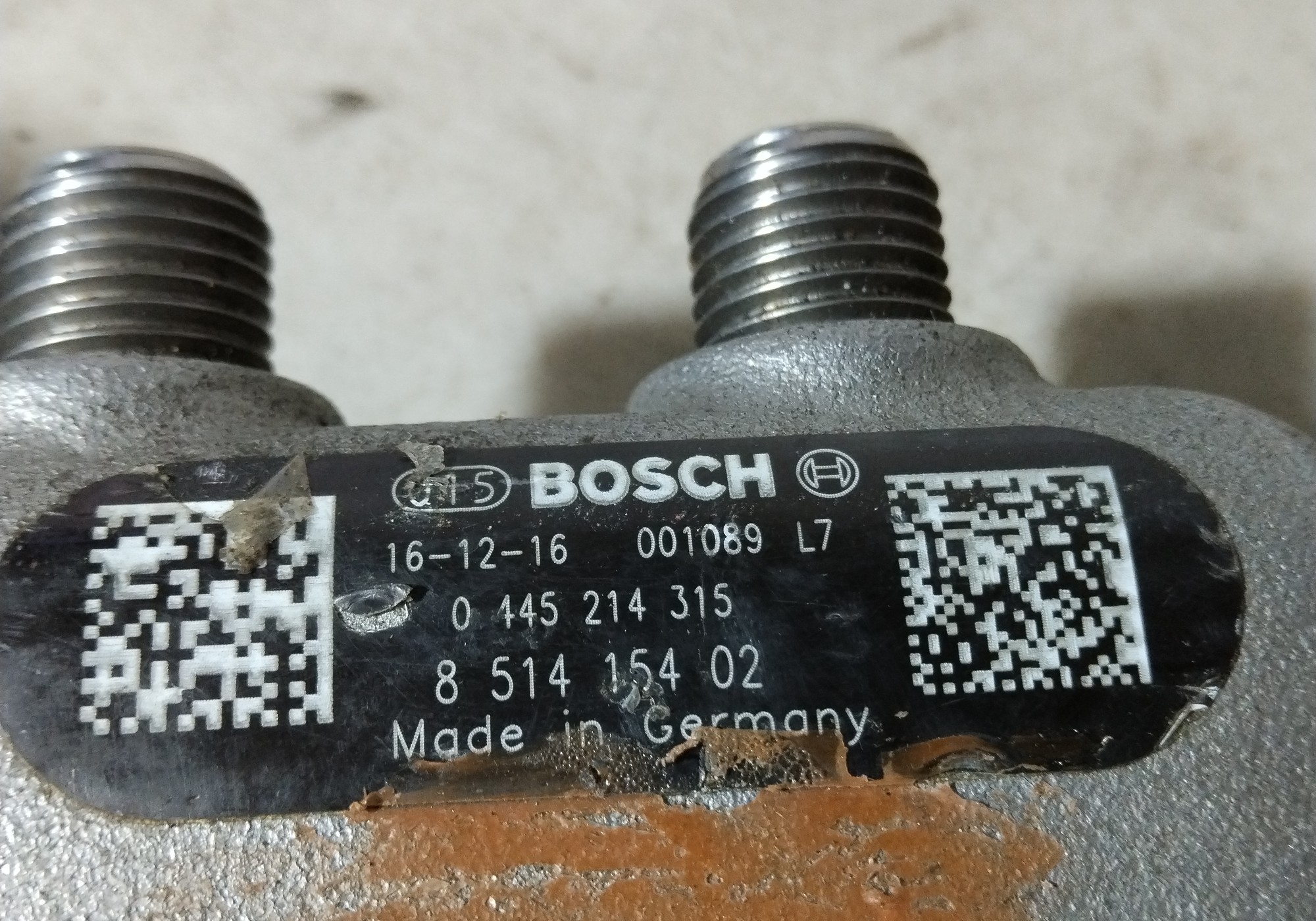 851415402 Рампа (рейка) топливная для BMW X4 F26 (с 2014 по 2018)