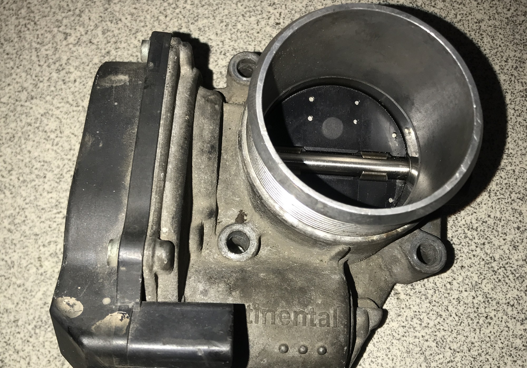 06F133062Q Заслонка дроссельная для Volkswagen Golf VI (с 2009 по 2012)