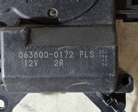 0638000172 Моторчик привода заслонок отопителя для Toyota Camry