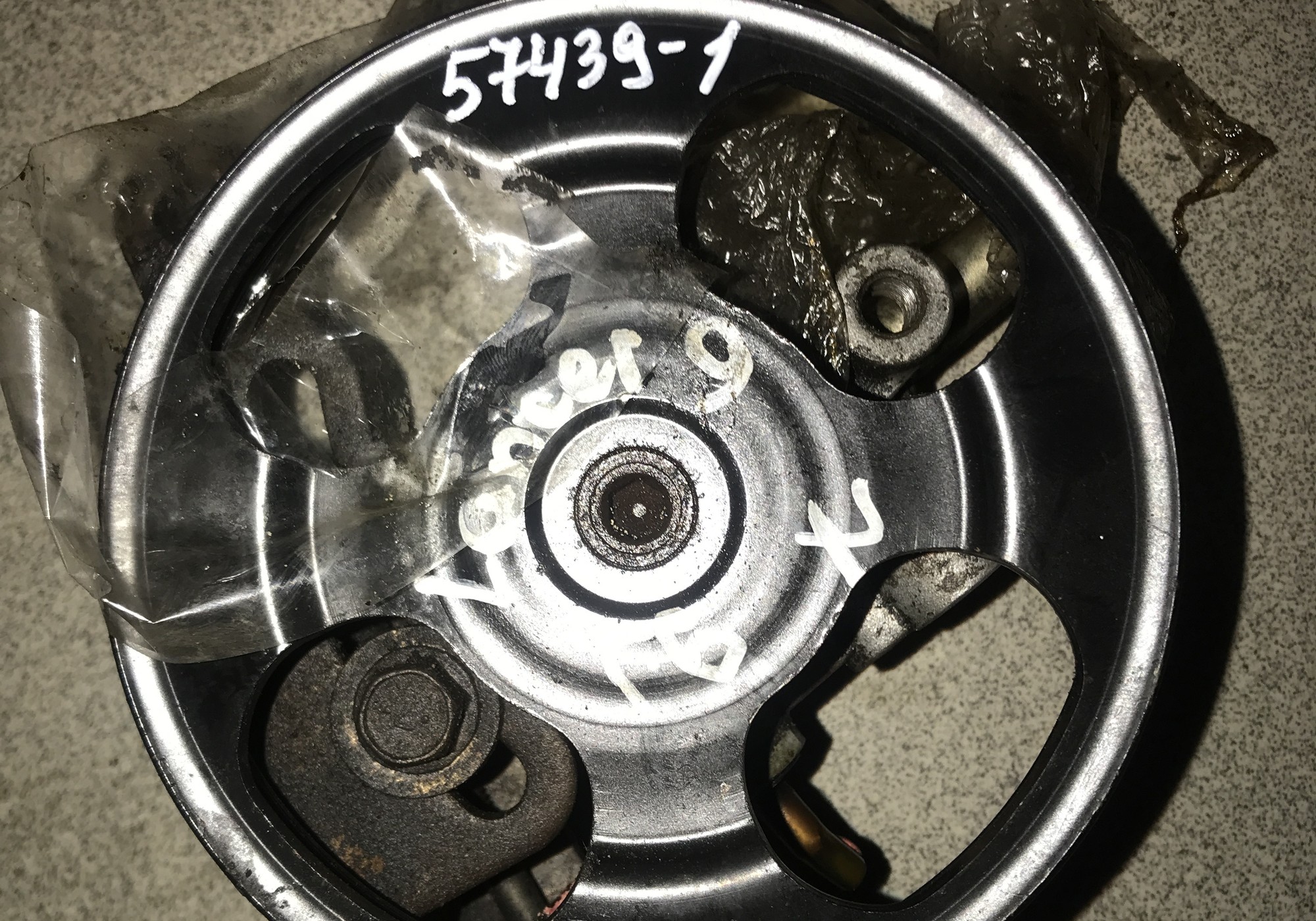 4450A107 Насос гидроусилителя для Mitsubishi