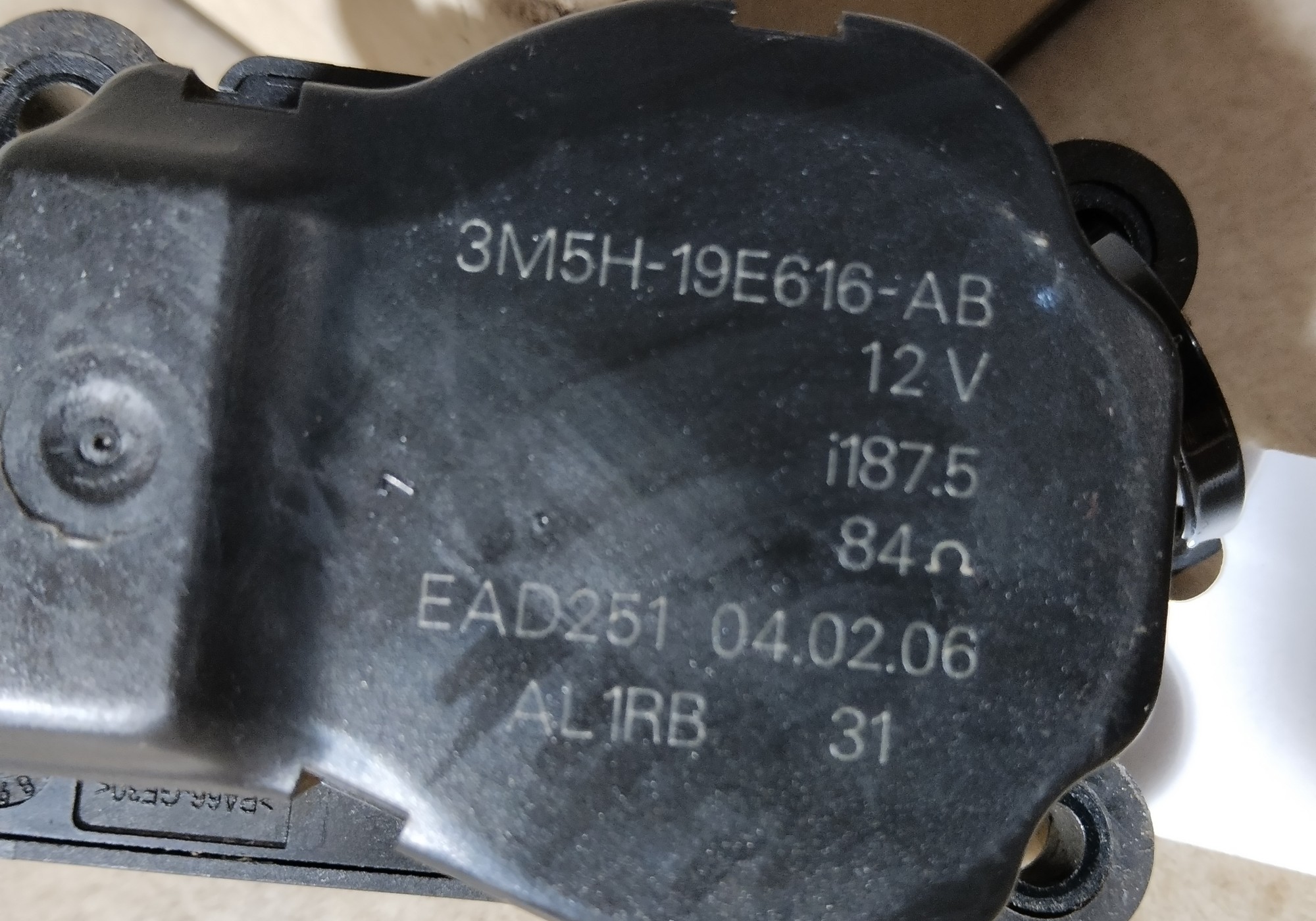 3M5H19E616AB Моторчик привода заслонок отопителя для Ford C-Max I (с 2003 по 2010)