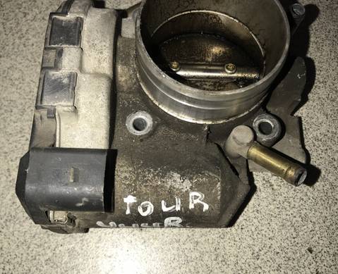 06A133062D Заслонка дроссельная для Volkswagen Golf