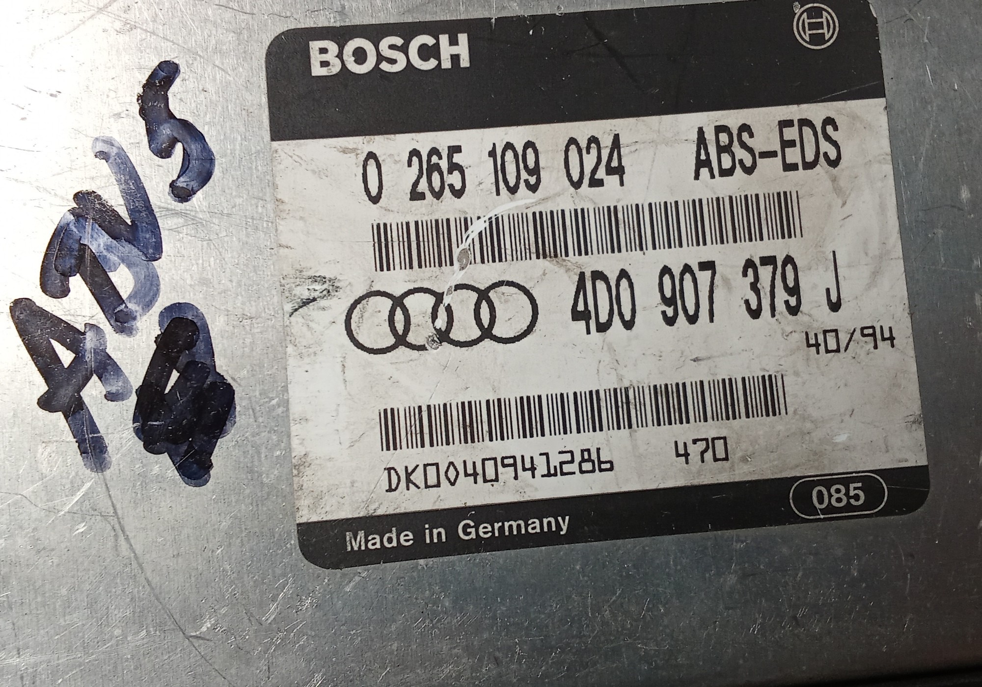 4D0907379J Блок управления ABS для Audi A4