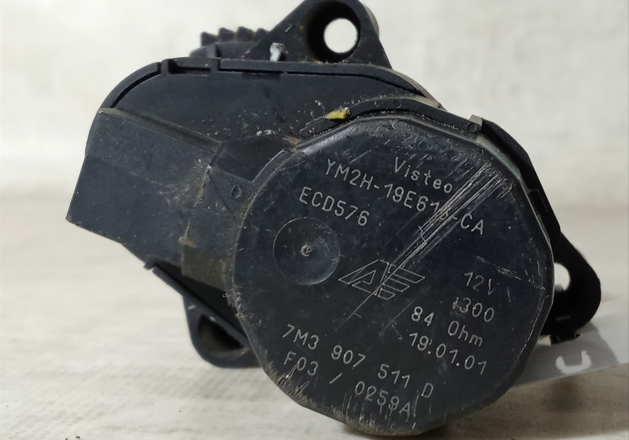7M3907511D Моторчик привода заслонок отопителя для Seat