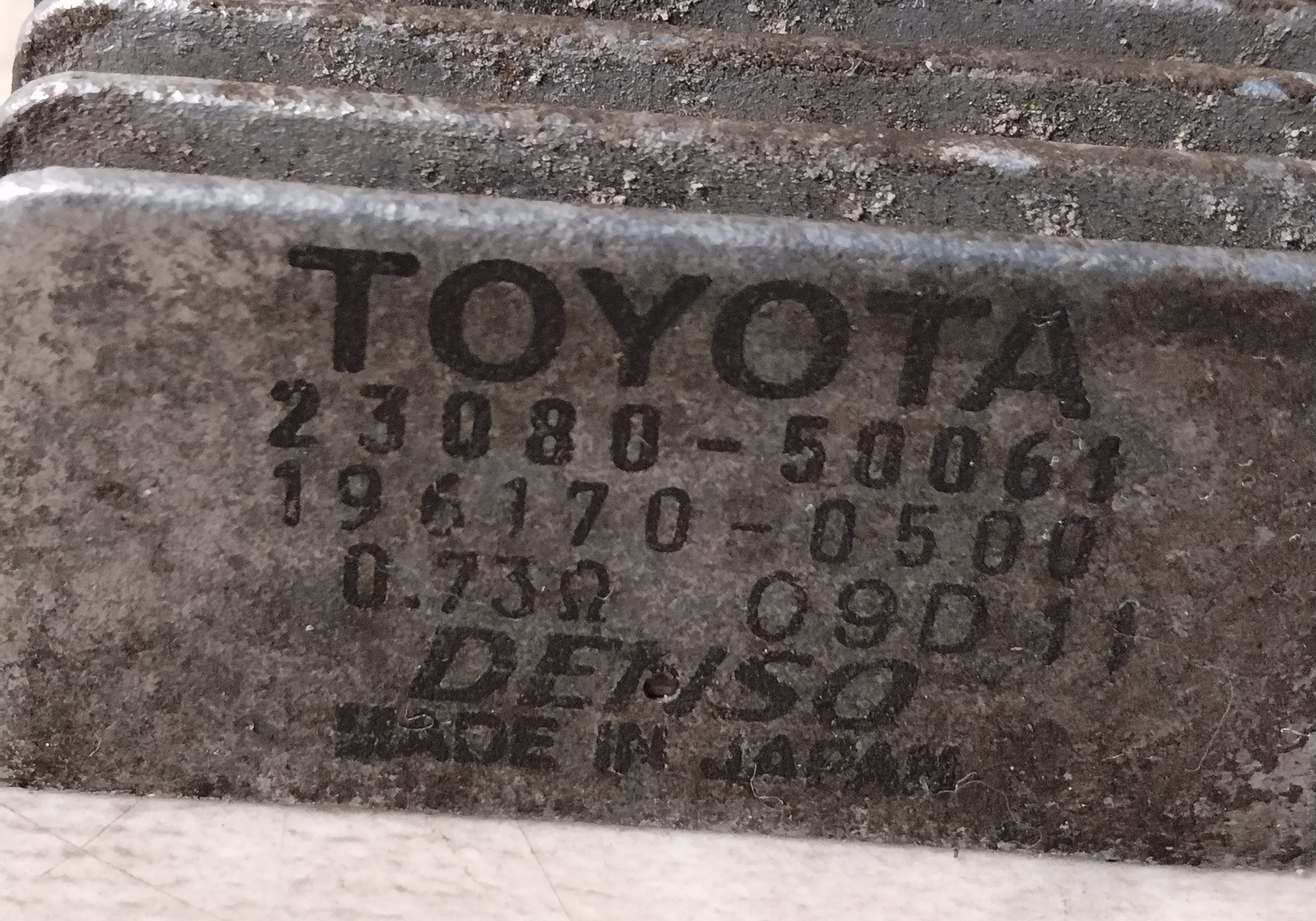 2308050061 Реле топливного насоса для Toyota Land Cruiser 100 (с 1998 по 2007)