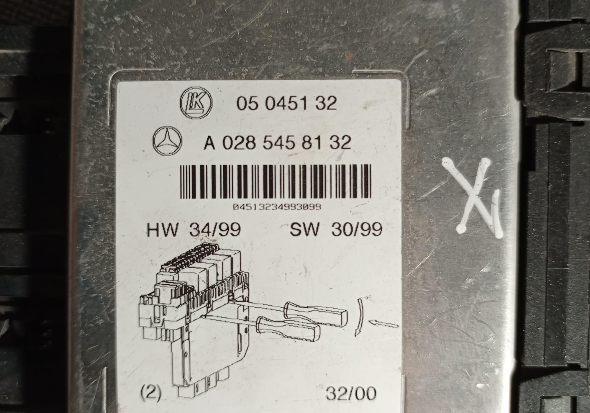 A0285458132 Блок предохранителей для Mercedes-Benz
