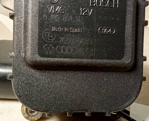 8D1820511E Моторчик заслонки печки для Audi