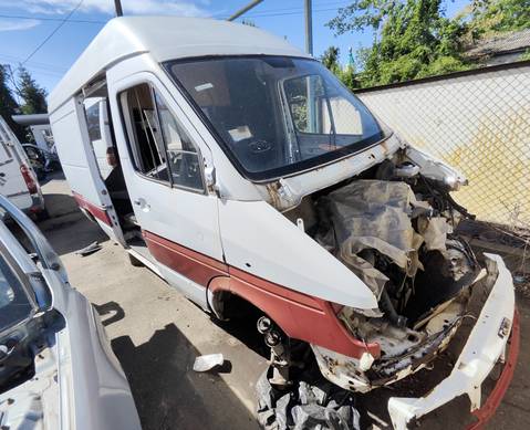 Mercedes-Benz Sprinter 903 в разборе